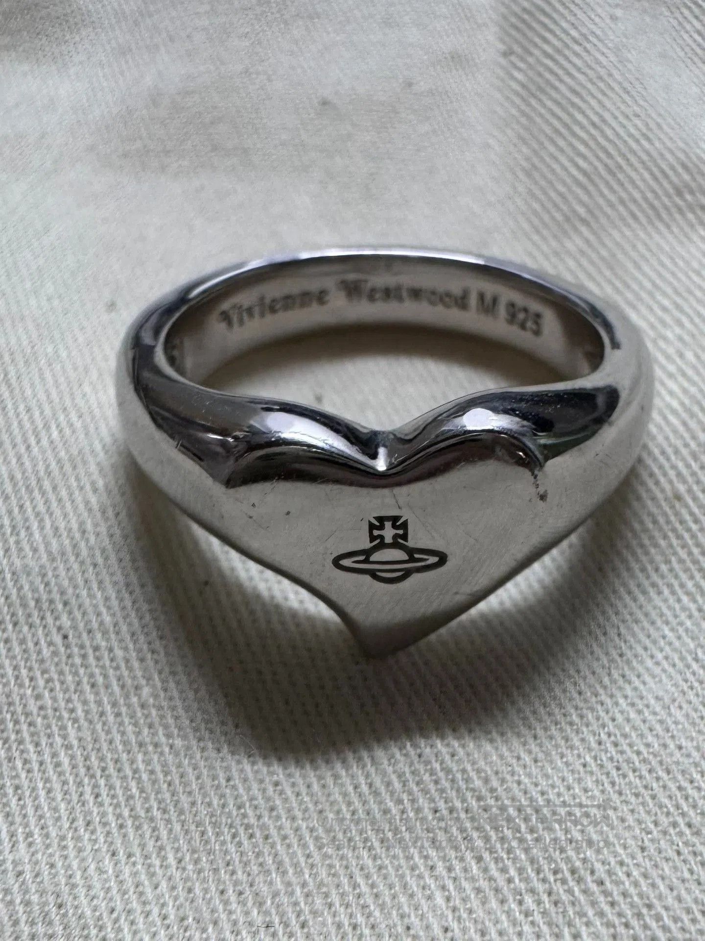 Vivienne Westwood Vivienne Westwood Silver Saturn Heart Ring. Size ONE SIZE - 4 Thumbnail