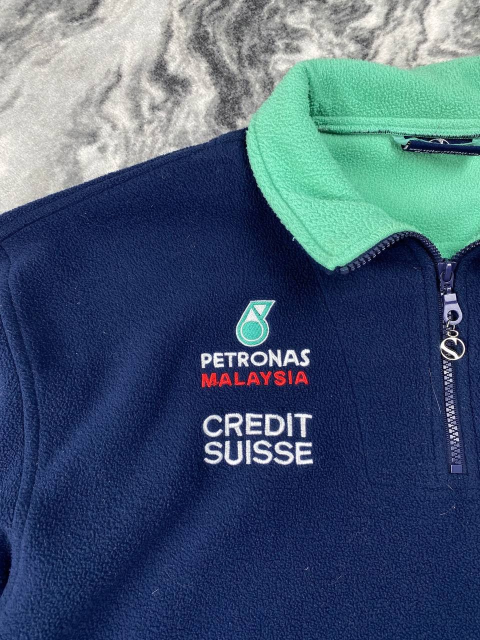 Red Bull Vintage Red Bull Sauber Petronas Formula 1 Fleece Jacket Size US XL / EU 56 / 4 - 3 Thumbnail