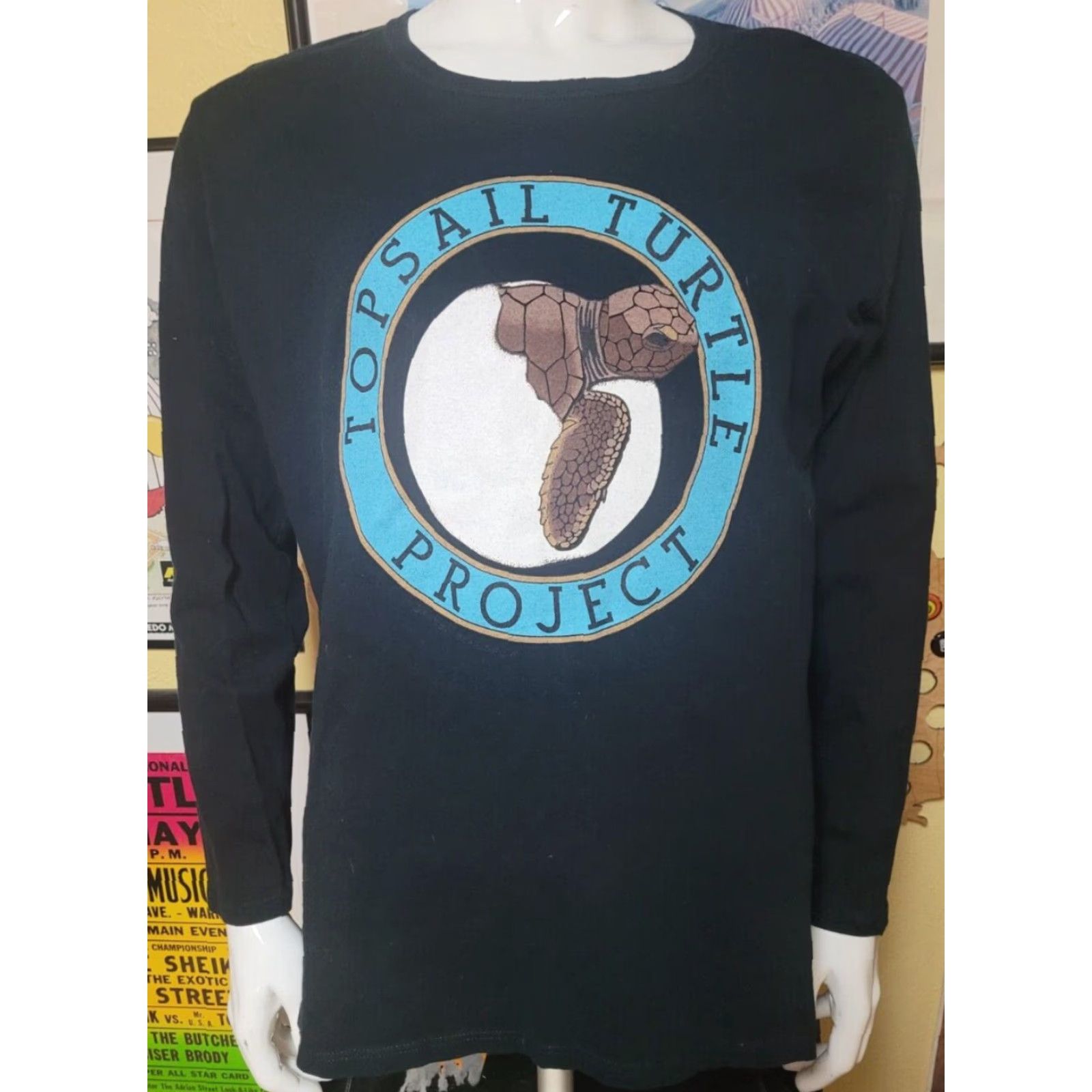 Gildan Womens Topsail Turtle Project Long Sleeve T Shirt 2XL Surf City NC Nature Black Gildan 100% Cotton T-Shirt Womens Casual Crew Neck Size XXL / US 16-18 / IT 52-54 - 2 Thumbnail