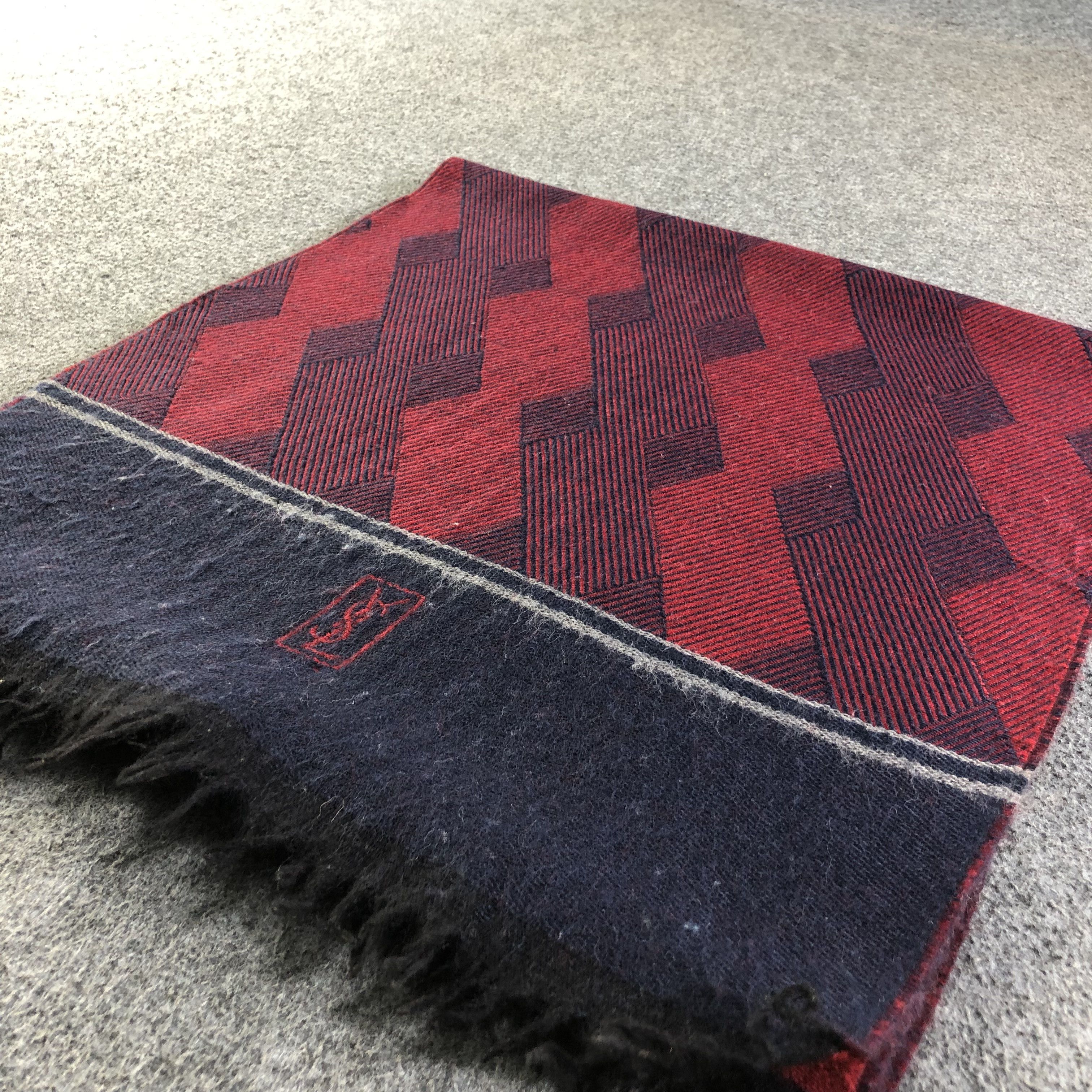 Yves Saint Laurent YSL Wool Scarf Muffler V2042 Size ONE SIZE - 4 Thumbnail