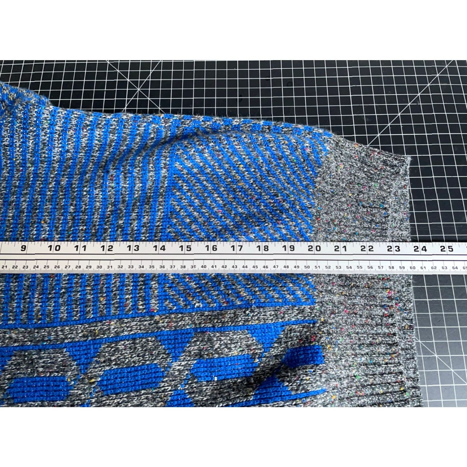 Vintage VINTAGE Horseradish Geometric Crew Neck Sweater Mens Large 80s Blue Gray Acrylic Knit Dad Pullover Knitwear (Regular Fit) Size US L / EU 52-54 / 3 - 6 Thumbnail
