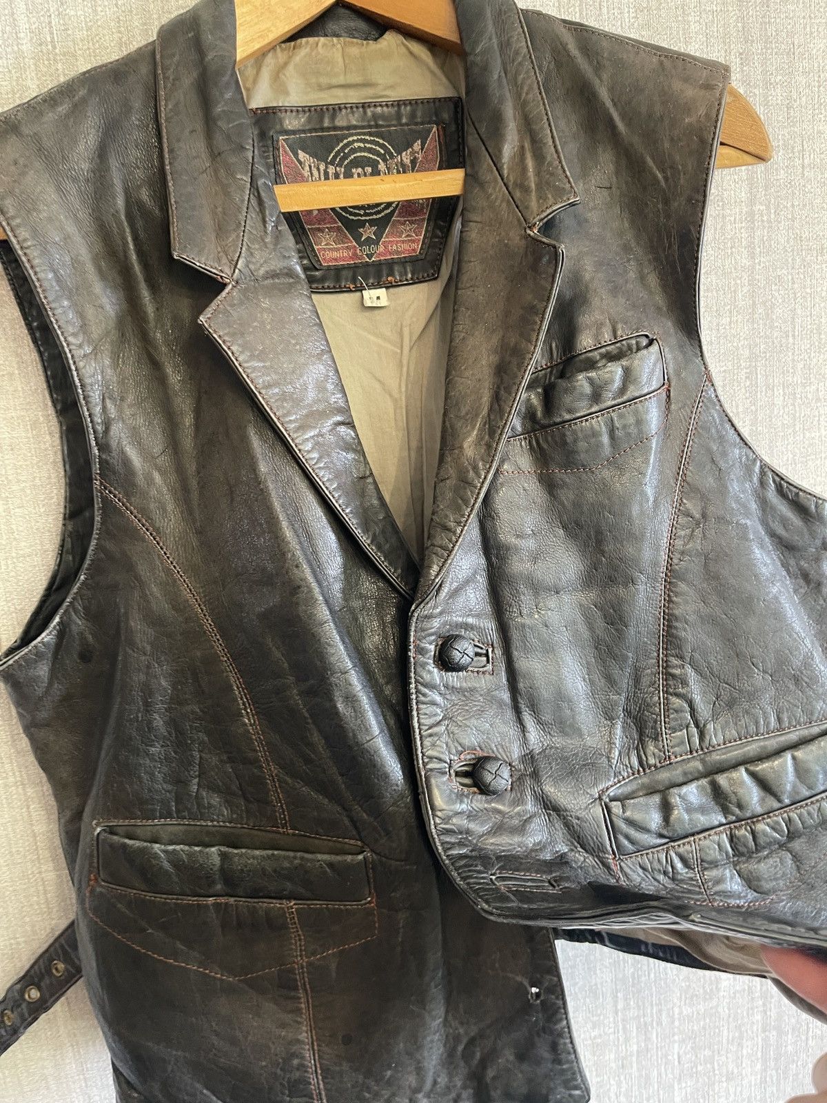 Vintage Vintage leather bikers vest Size US M / EU 48-50 / 2 - 4 Thumbnail