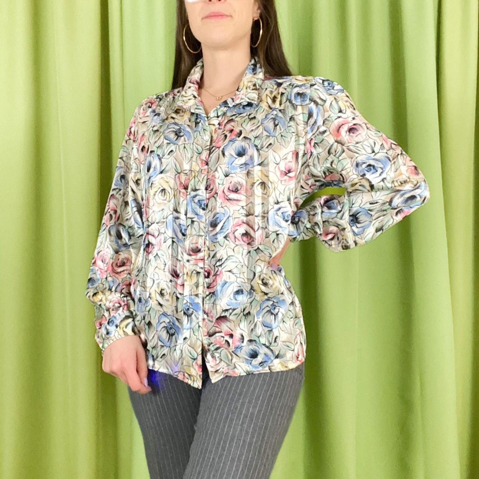 Vintage 80s Vintage Pastel Pink and Blue Floral Print Satin Blouse Size M / US 6-8 / IT 42-44 - 3 Thumbnail