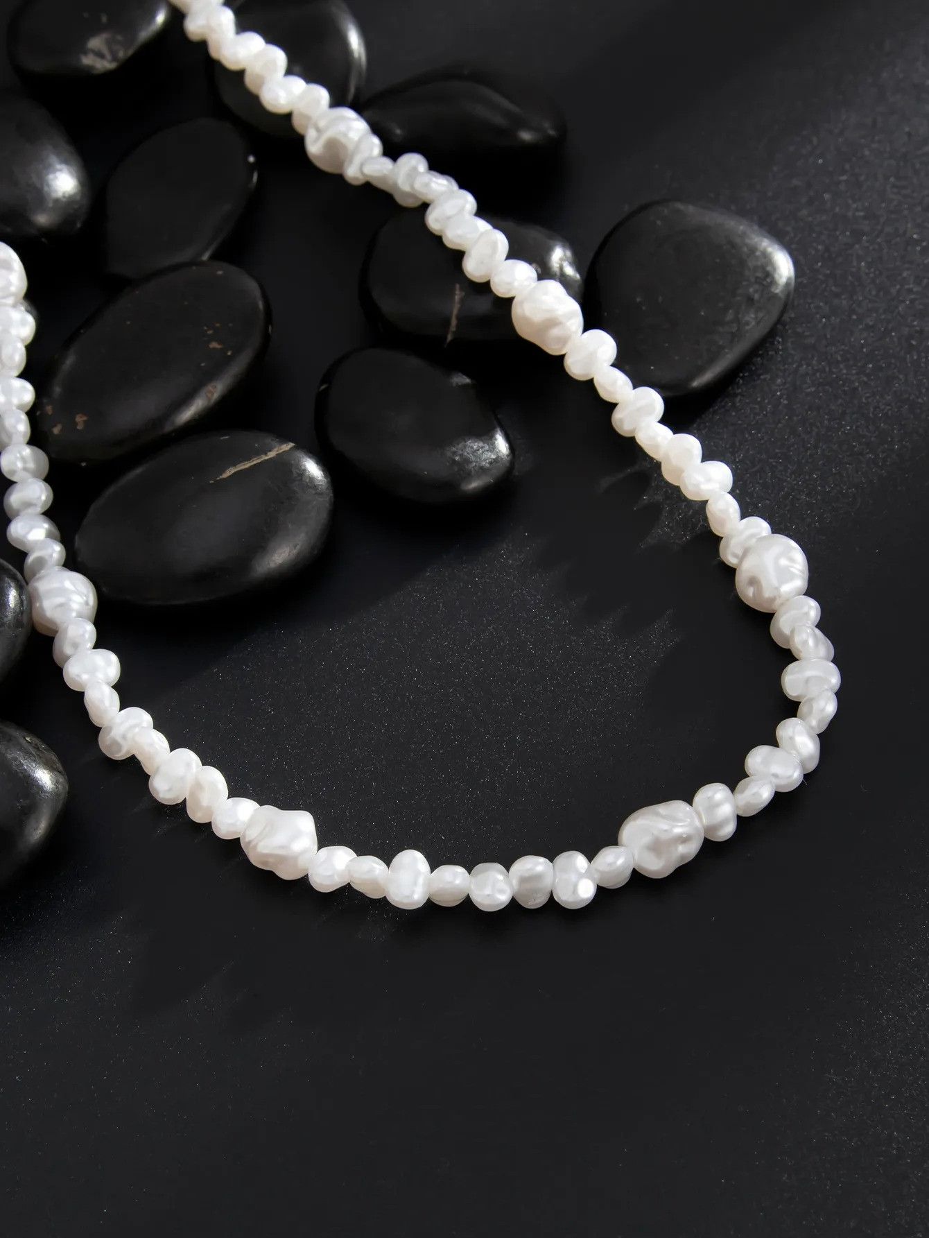 Vintage Round Imitation Pearl Necklace Size ONE SIZE - 5 Thumbnail