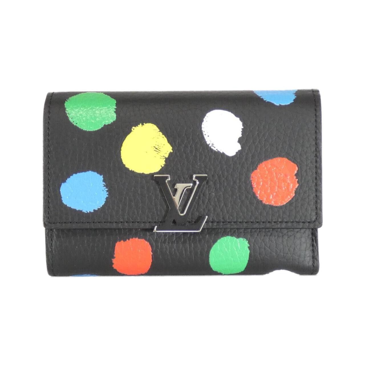 Louis Vuitton Louis Vuitton Louis Vuitton Capucines Compact Taurillon Wallet Leather Short Wallet M81963 DUTY FREE for USA Size ONE SIZE - 1 Thumbnail