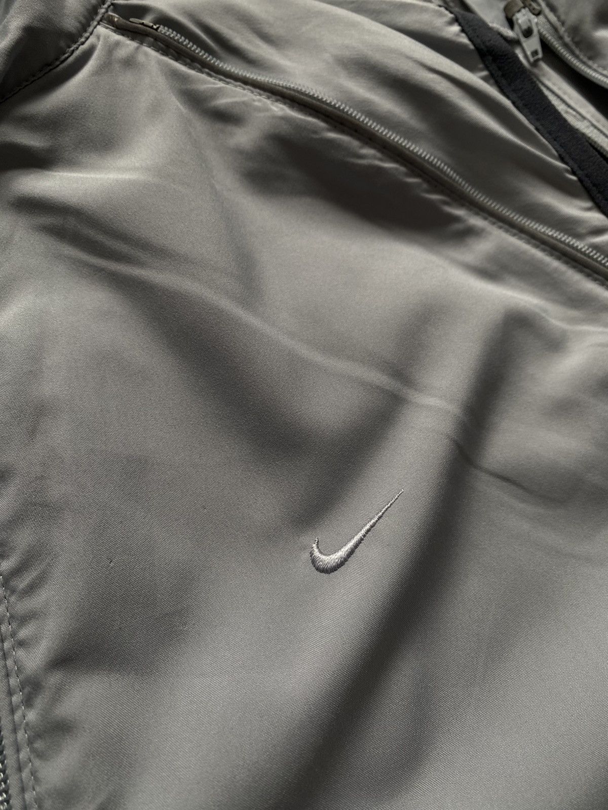 Nike Vintage Nike WMNS Windbreaker Early 2000s Zip Jacket | Y2K | Size M / US 6-8 / IT 42-44 - 6 Thumbnail