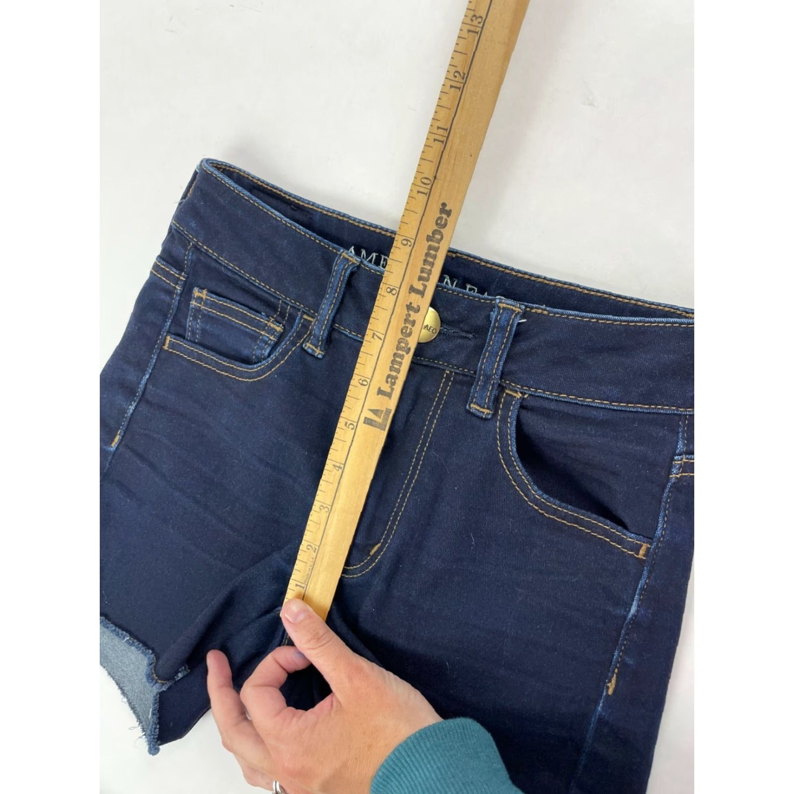 American Eagle Outfitters American Eagle Outfitters Shorts Women's 00 High Rise Shortie Frayed Hem Denim Blue Pocket Casual Vintage? No Size 42" / US 20 - 4 Thumbnail