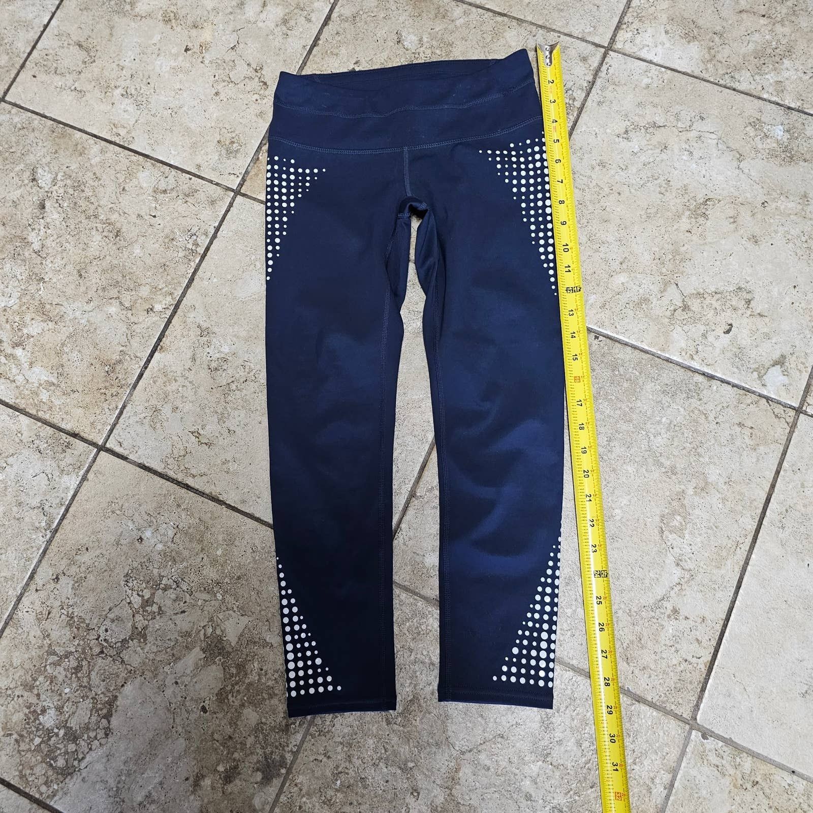 Athleta Athleta Gel Dot Capri Leggings XXS Hidden Inside pocket Size 24" / US 00 / IT 34 - 4 Thumbnail