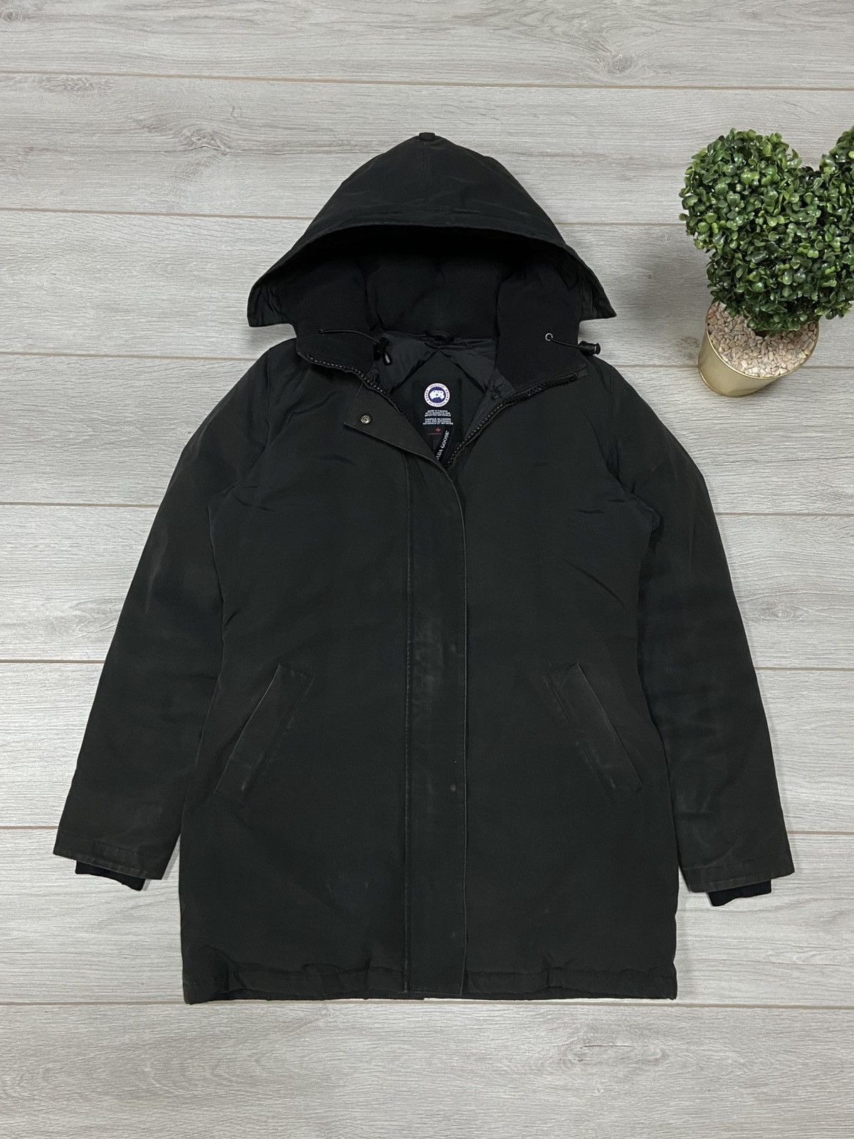 Canada Goose Canada Goose Victoria down parka puffer jacket Size L / US 10 / IT 46 - 1 Thumbnail