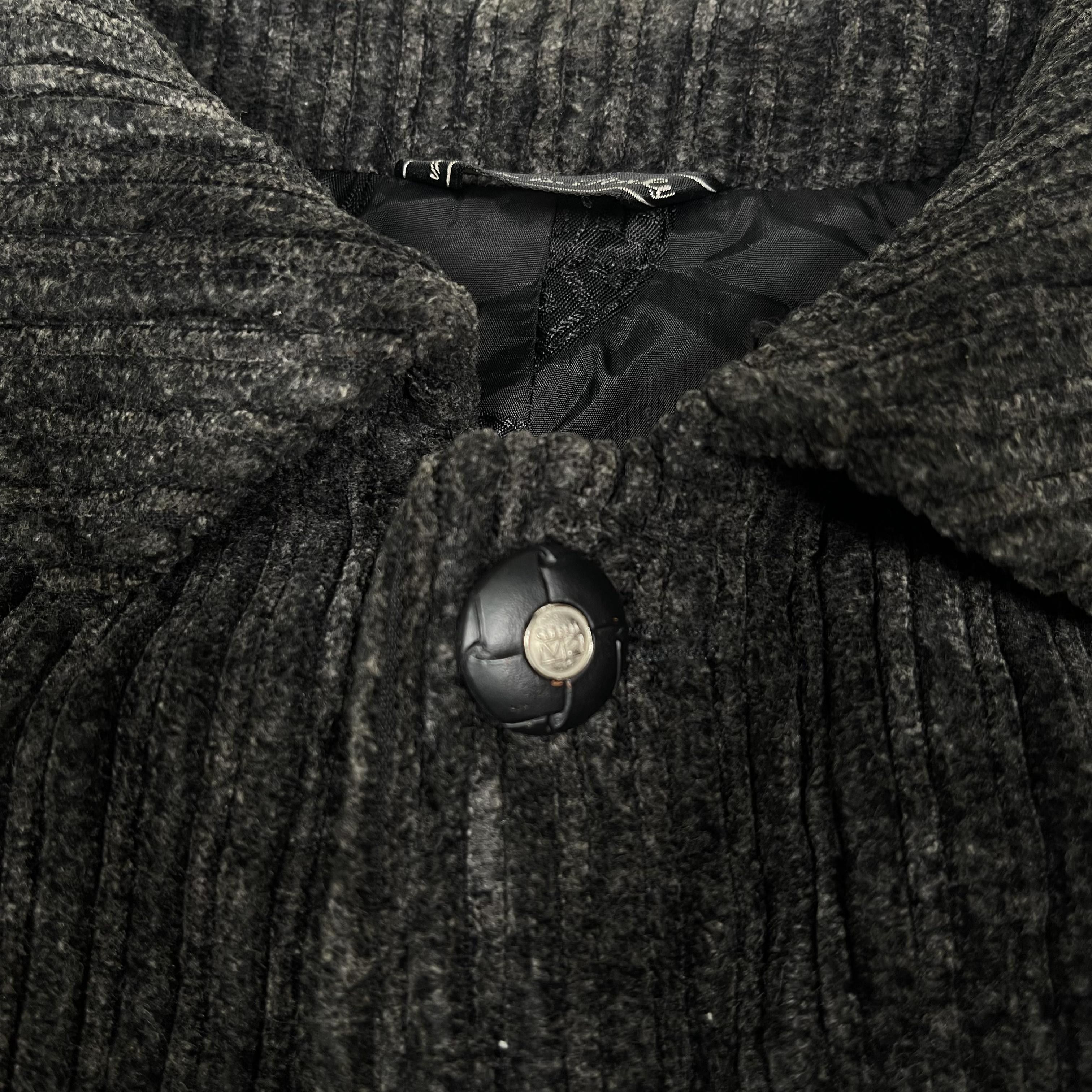 Versace Versace Velvet Textured Button Up Luxury Jacket Size US L / EU 52-54 / 3 - 8 Thumbnail