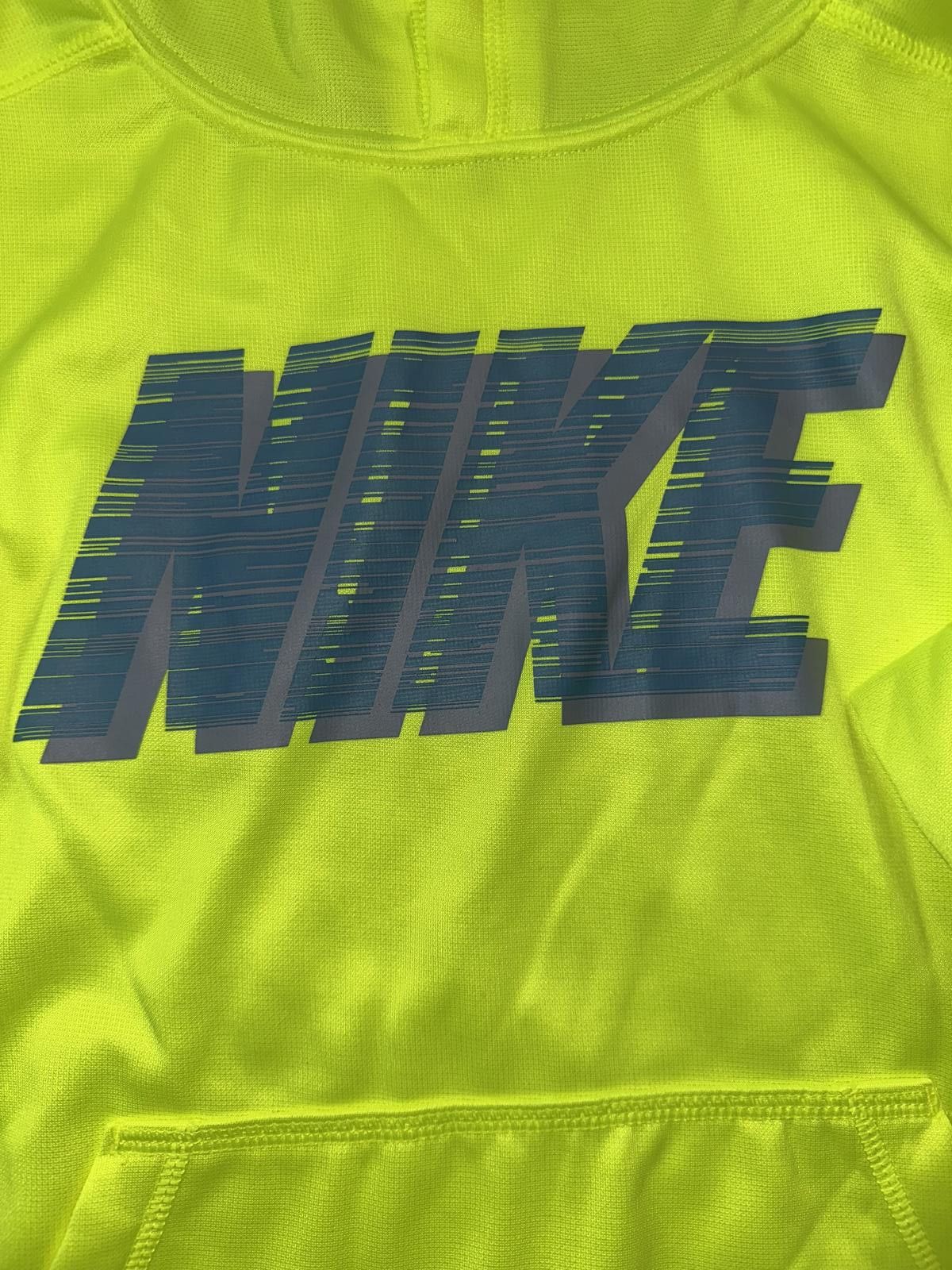 Nike Nike Big Kids (Boy’s) Therma-Fit Pullover Volt Training Hoodie Size US XXS / EU 40 - 2 Thumbnail