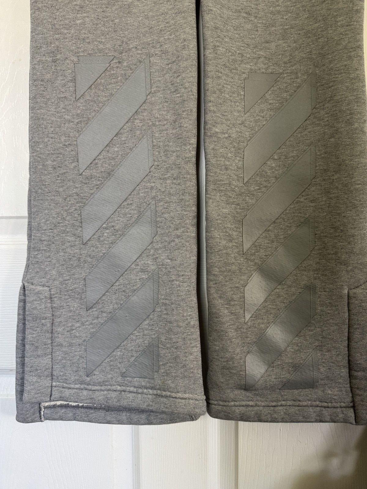 Off-White Off-White Diag Tapered Sweatpants Size US 26 / EU 42 - 6 Thumbnail