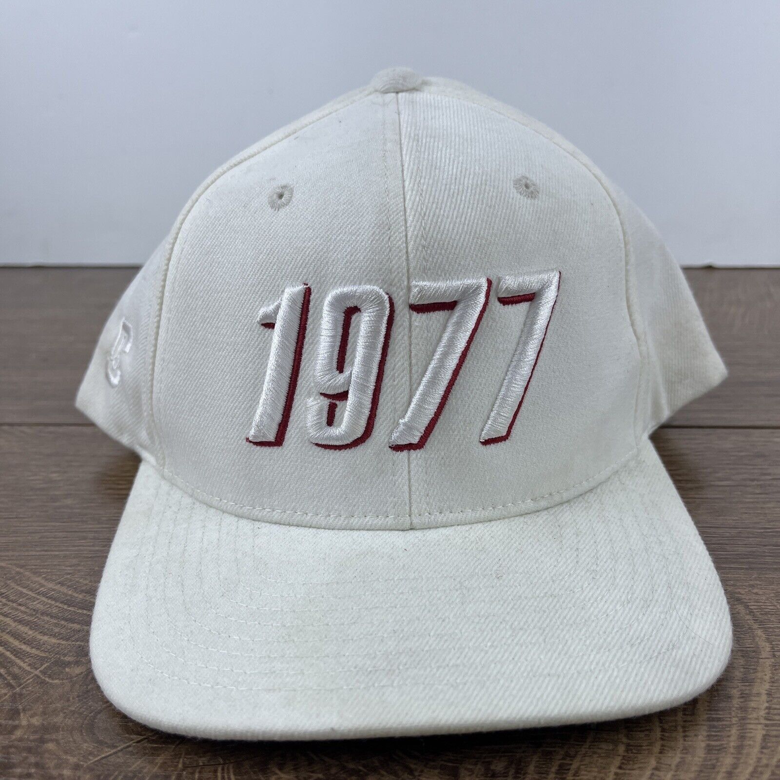 Other 1977 Hat Classic 1997 Hat White Hat Adjustable Snapback Adul Size ONE SIZE - 4 Thumbnail