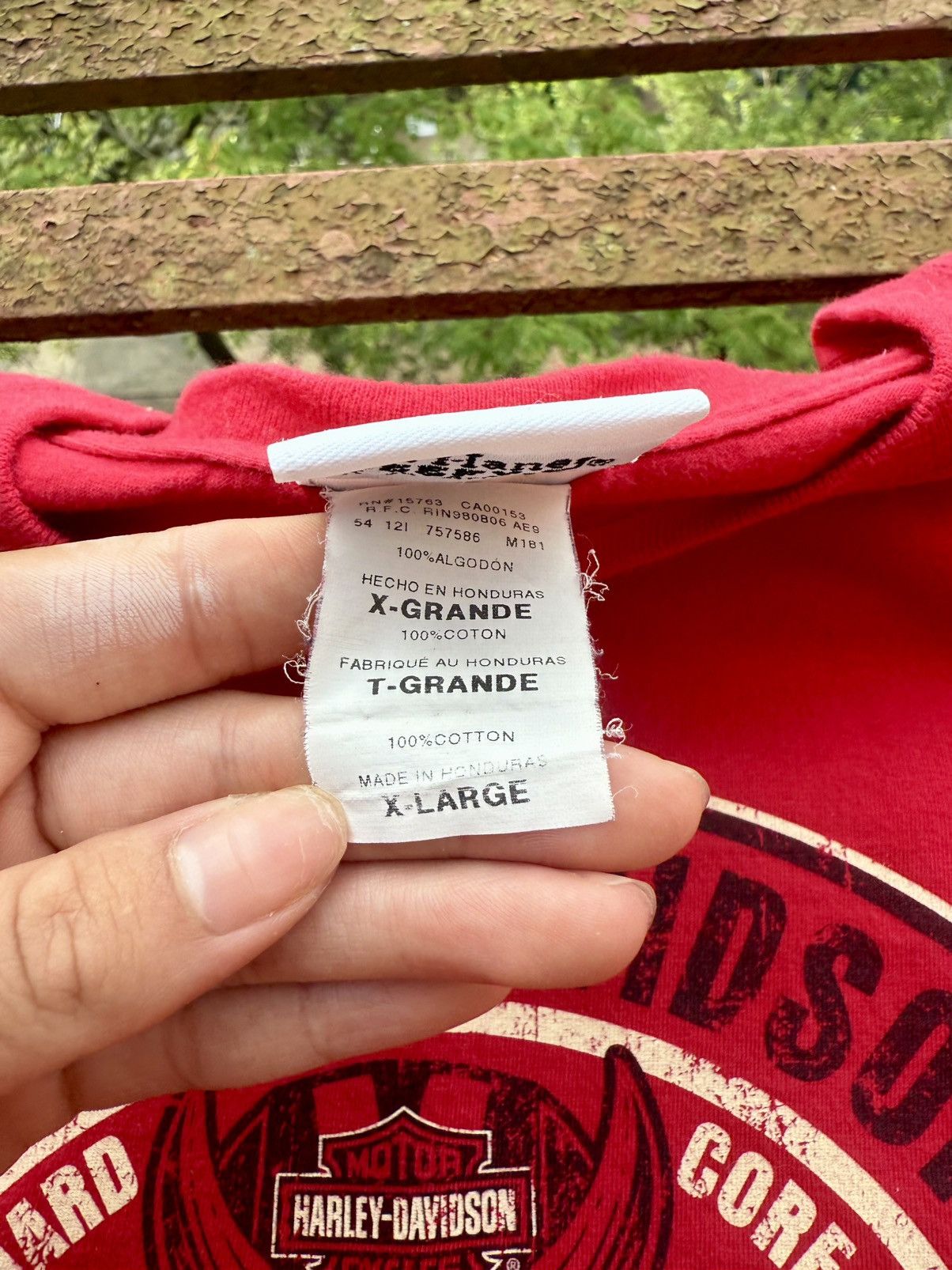 Harley Davidson VINTAGE Y2K 2013 Harley Davidson “Red Hot” Tee Size US XL / EU 56 / 4 - 4 Thumbnail