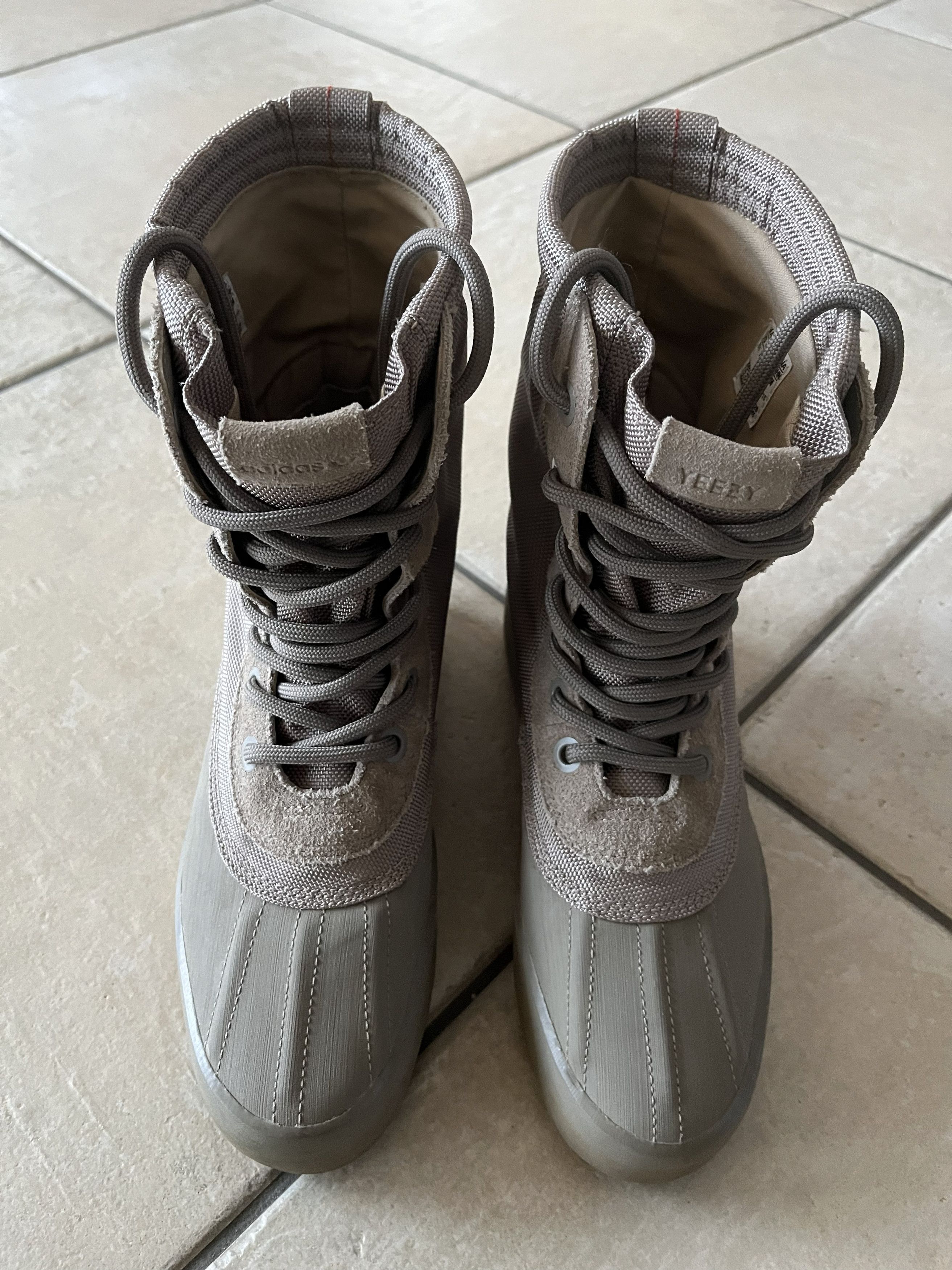 Yeezy Adidas Yeezy 950 Boot Moonrock Size US 7.5 / EU 40-41 - 3 Thumbnail