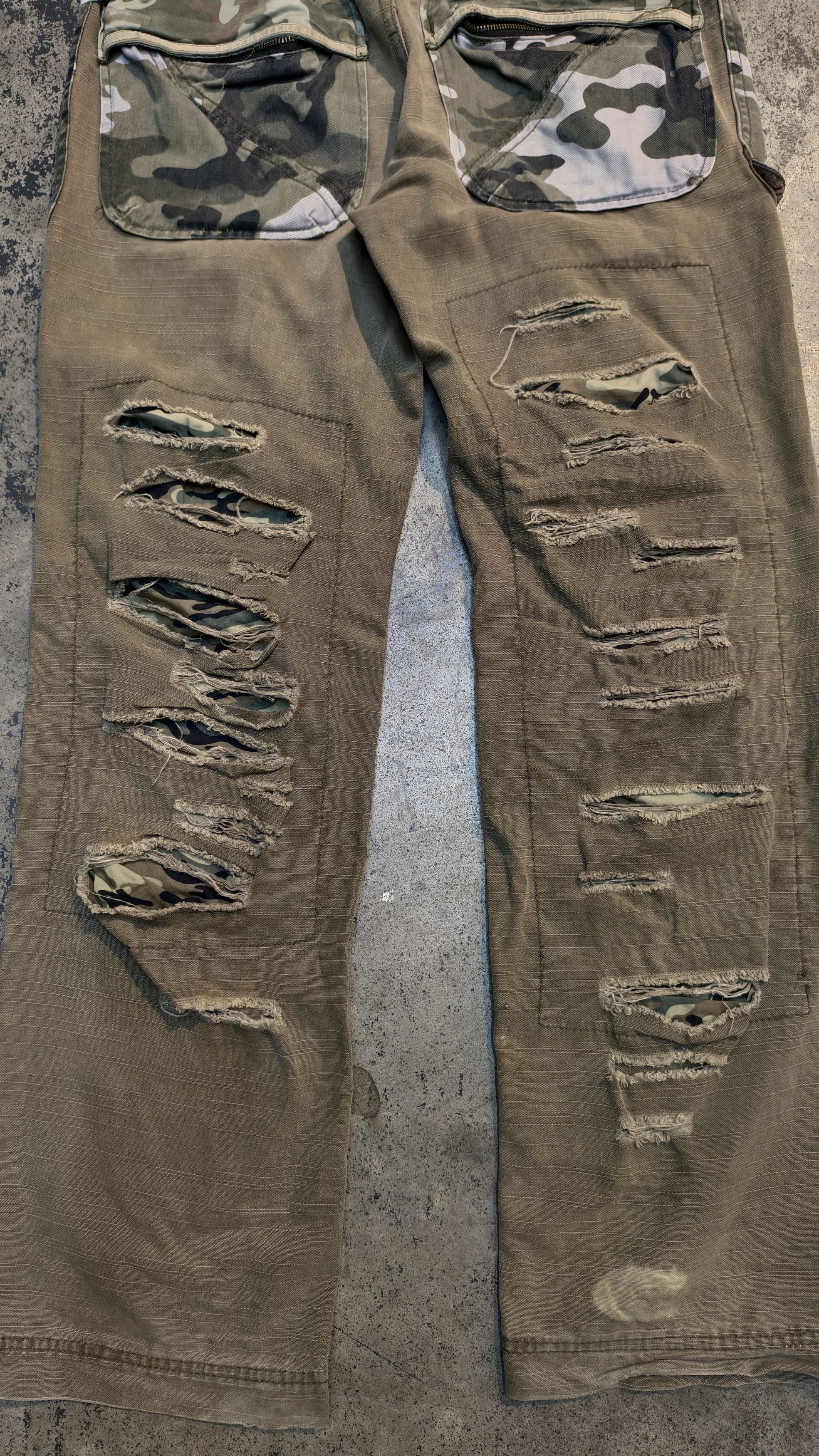 Stussy Stussy camo distressed design Size US 30 / EU 46 - 13 Thumbnail