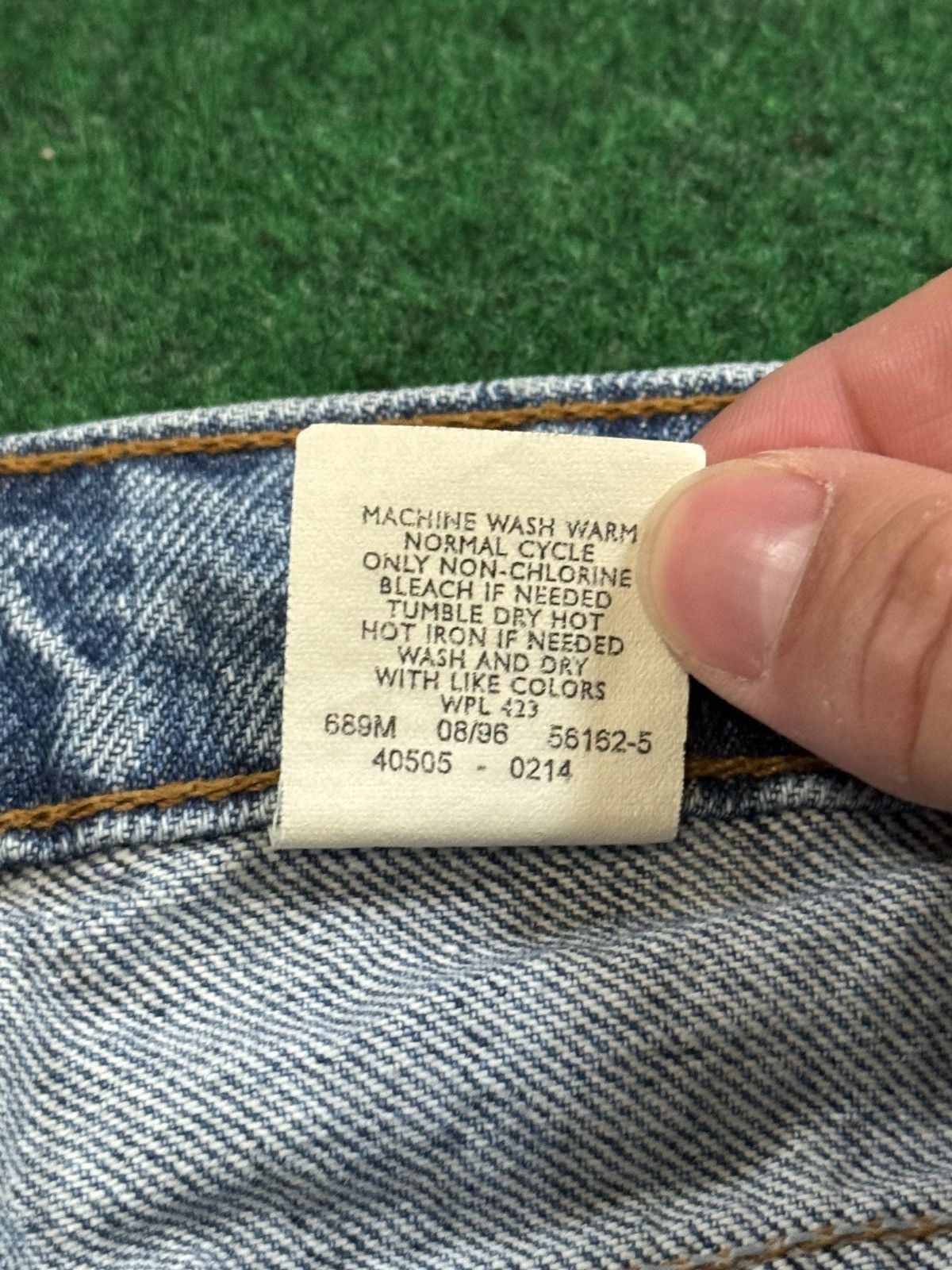 Levi's Vintage Clothing Vintage 90s Levi’s 505 Orange Tab Grunge Light Wash Jeans Size US 36 / EU 52 - 5 Thumbnail