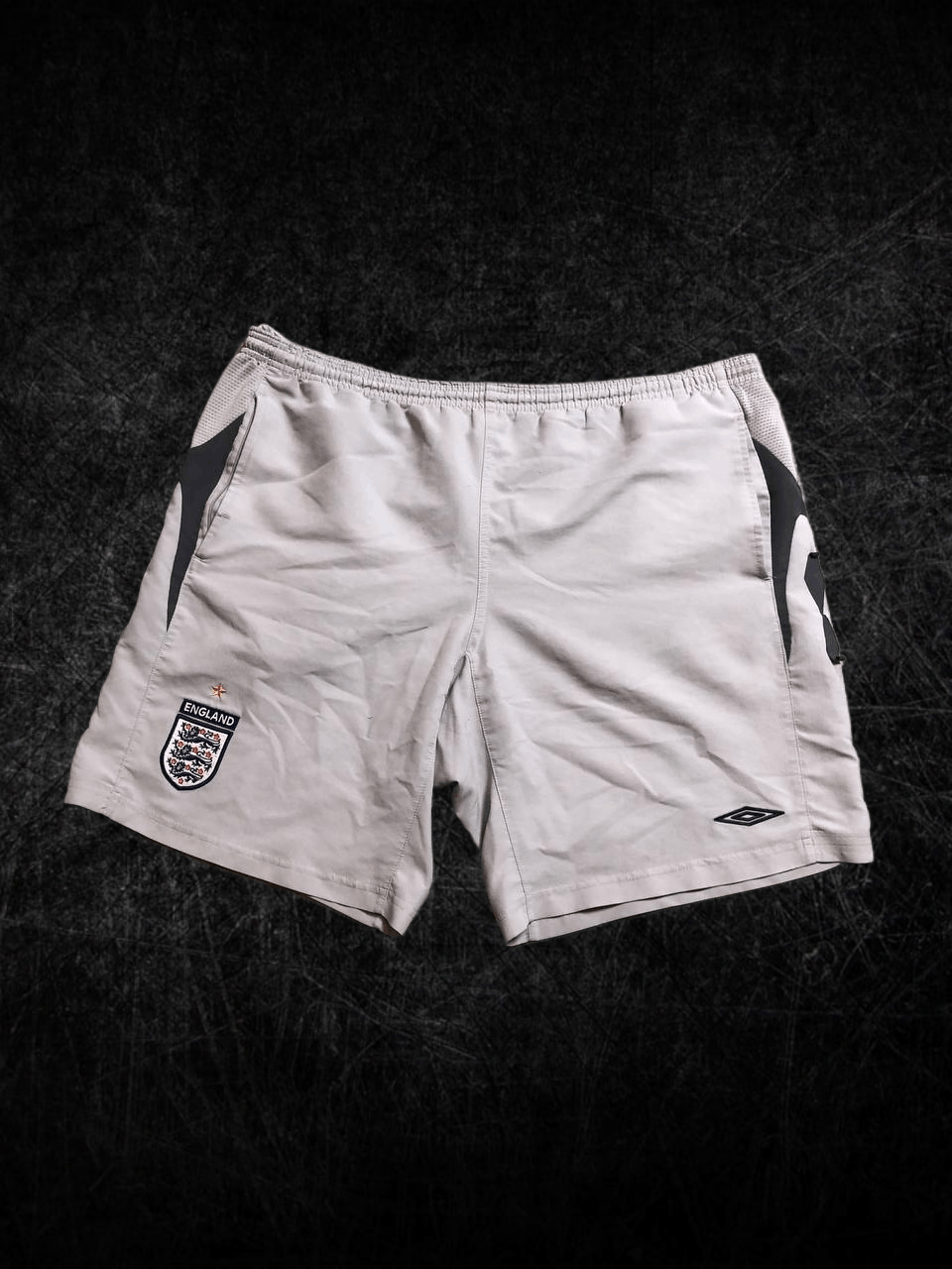 Umbro UMBRO England Team Training Football Soccer Shorts Size US 38 / EU 54 - 1 Thumbnail