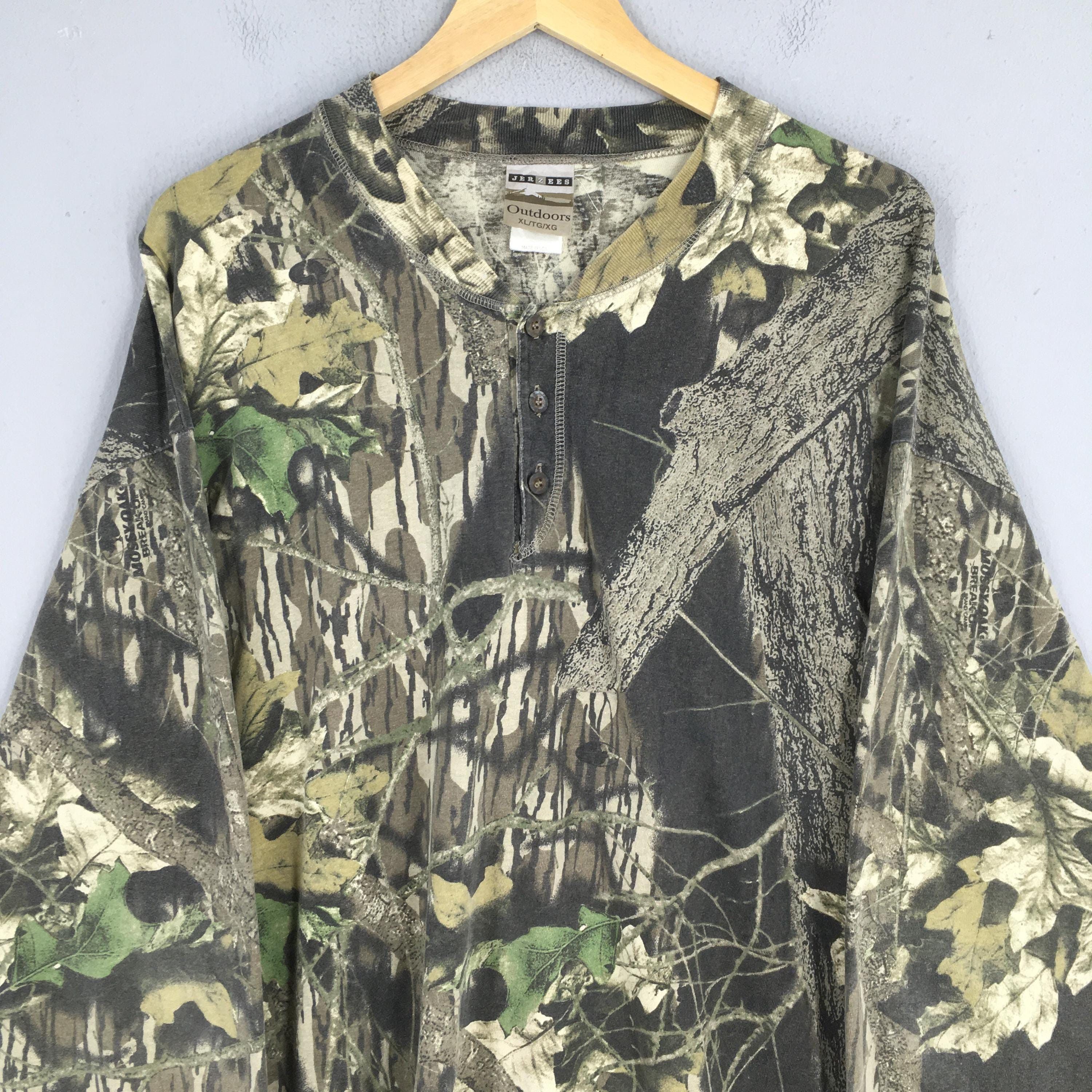 Mossy Oaks Vintage 90s Mossy Oak Tree Camo Long sleeve Tshirt XLarge Size US XL / EU 56 / 4 - 2 Thumbnail