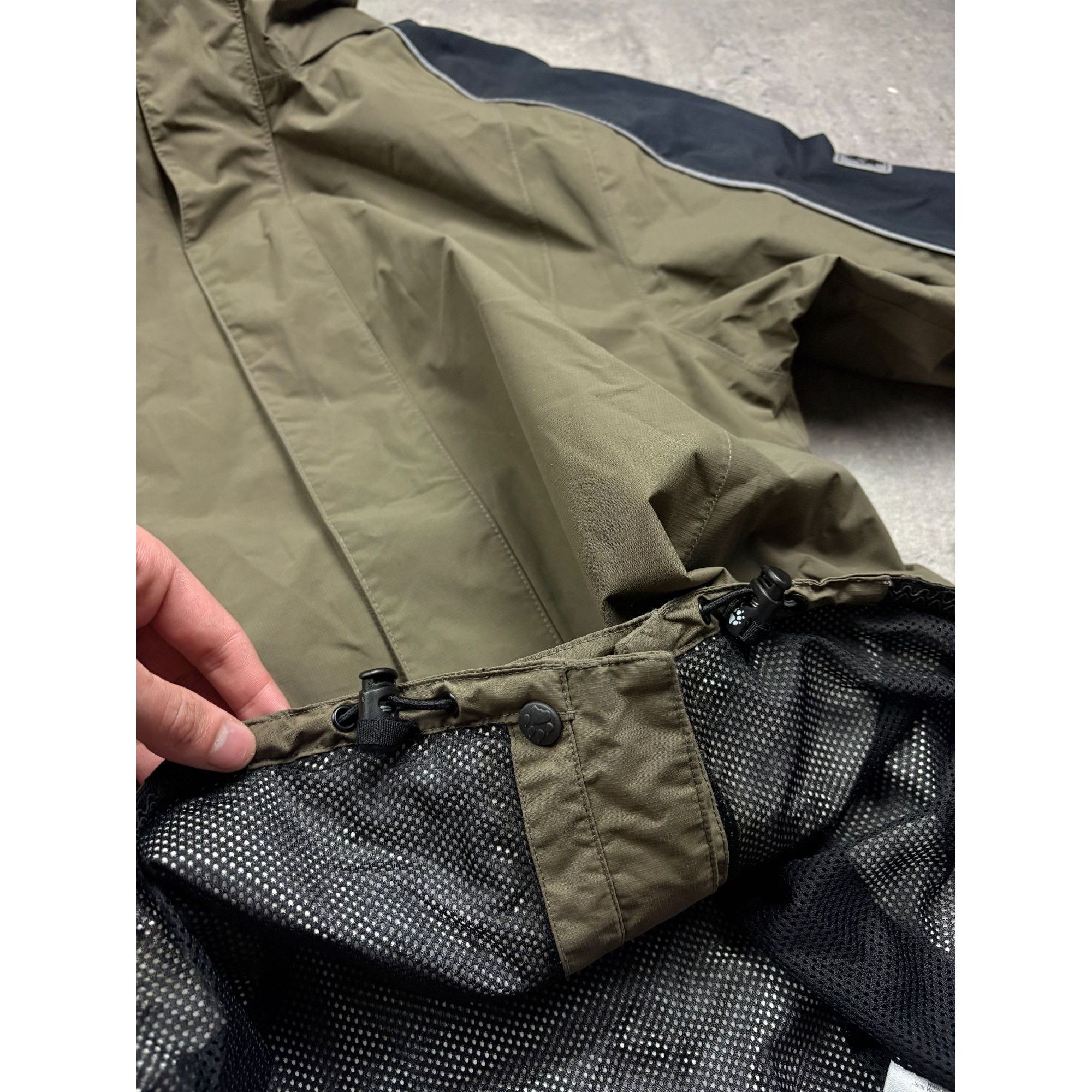 Jack Wolfskin Jack Wolfskin Texapore Outdoor Jacket - Unisex Size L - Oliv Size US L / EU 52-54 / 3 - 7 Thumbnail