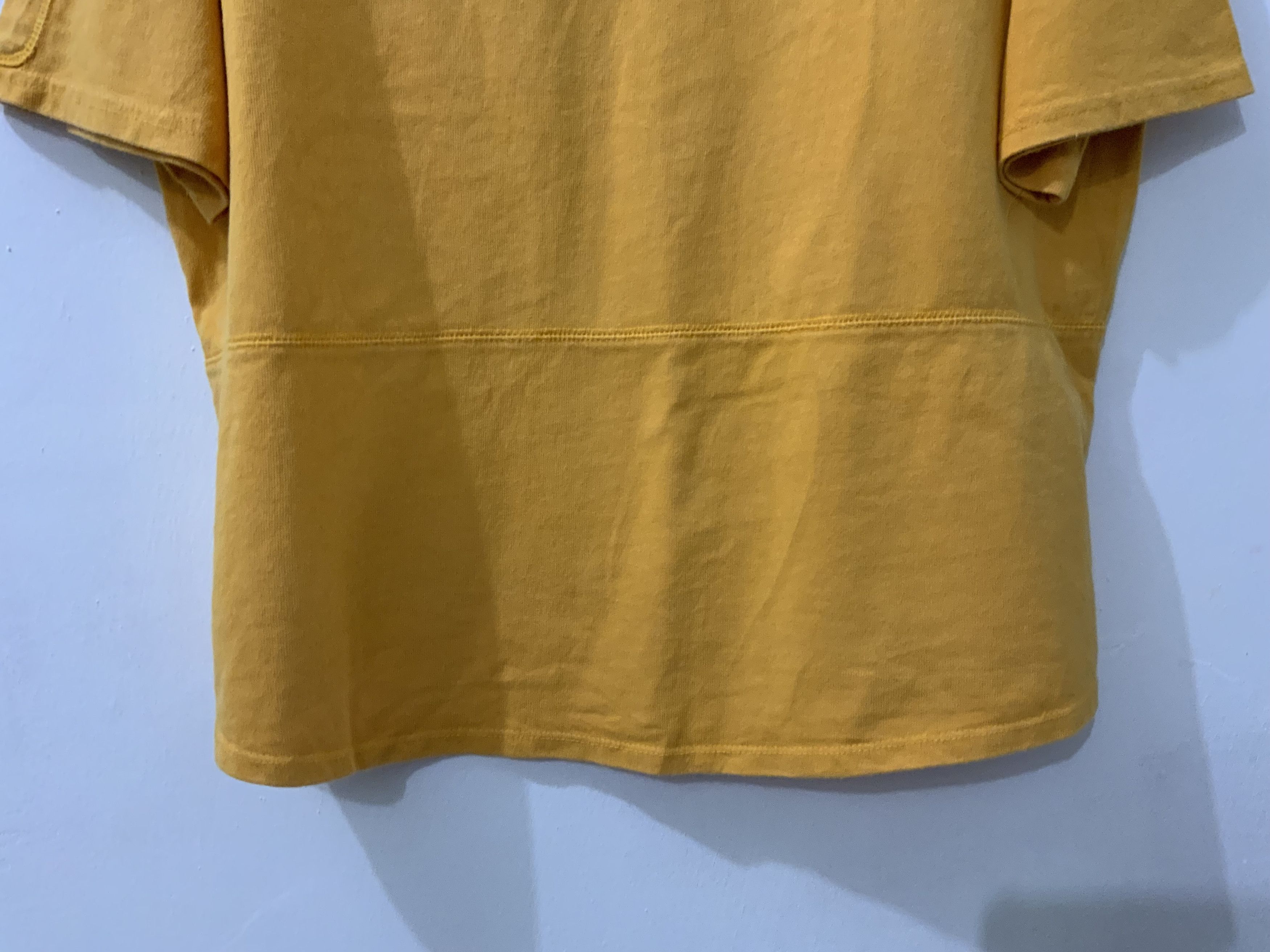 Avirex Avirex MFG Yellow Embroidered with chest pocket Tee Size US M / EU 48-50 / 2 - 11 Thumbnail