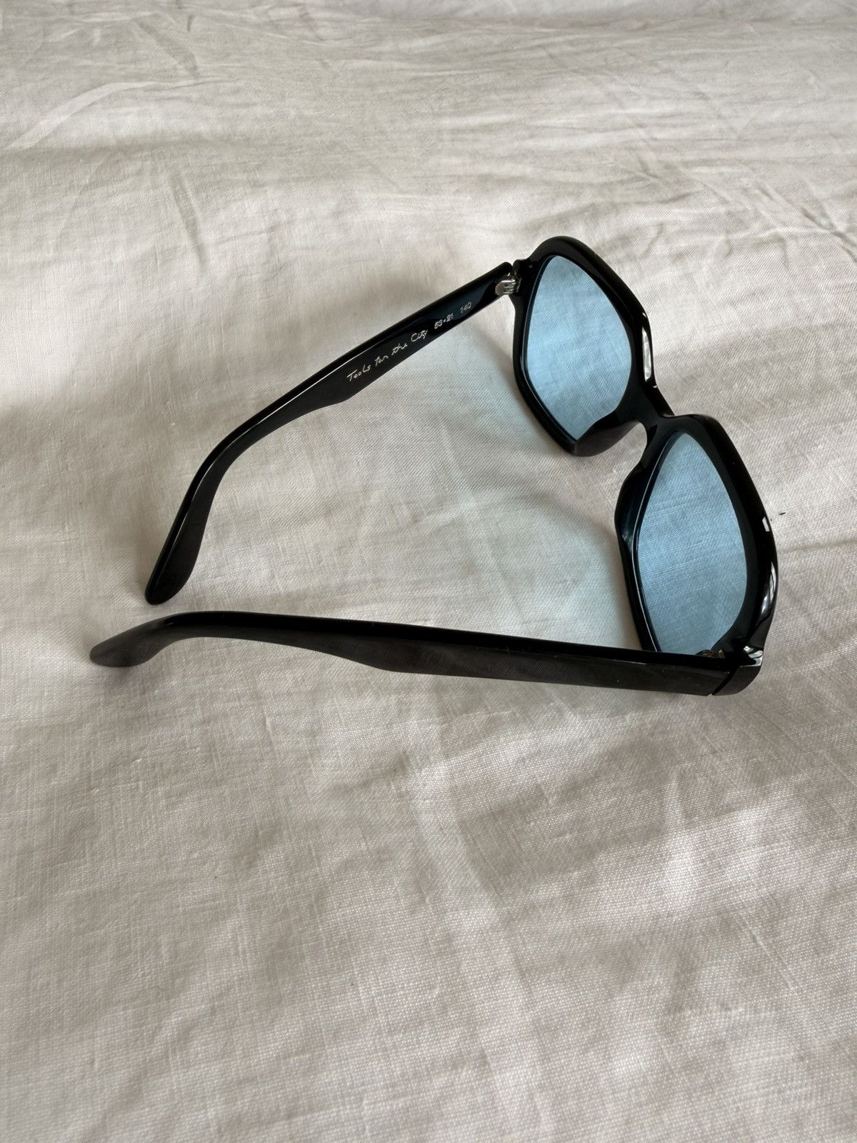 Lexxola Freddy Sunglasses in Black, Women's — image 3 of 6