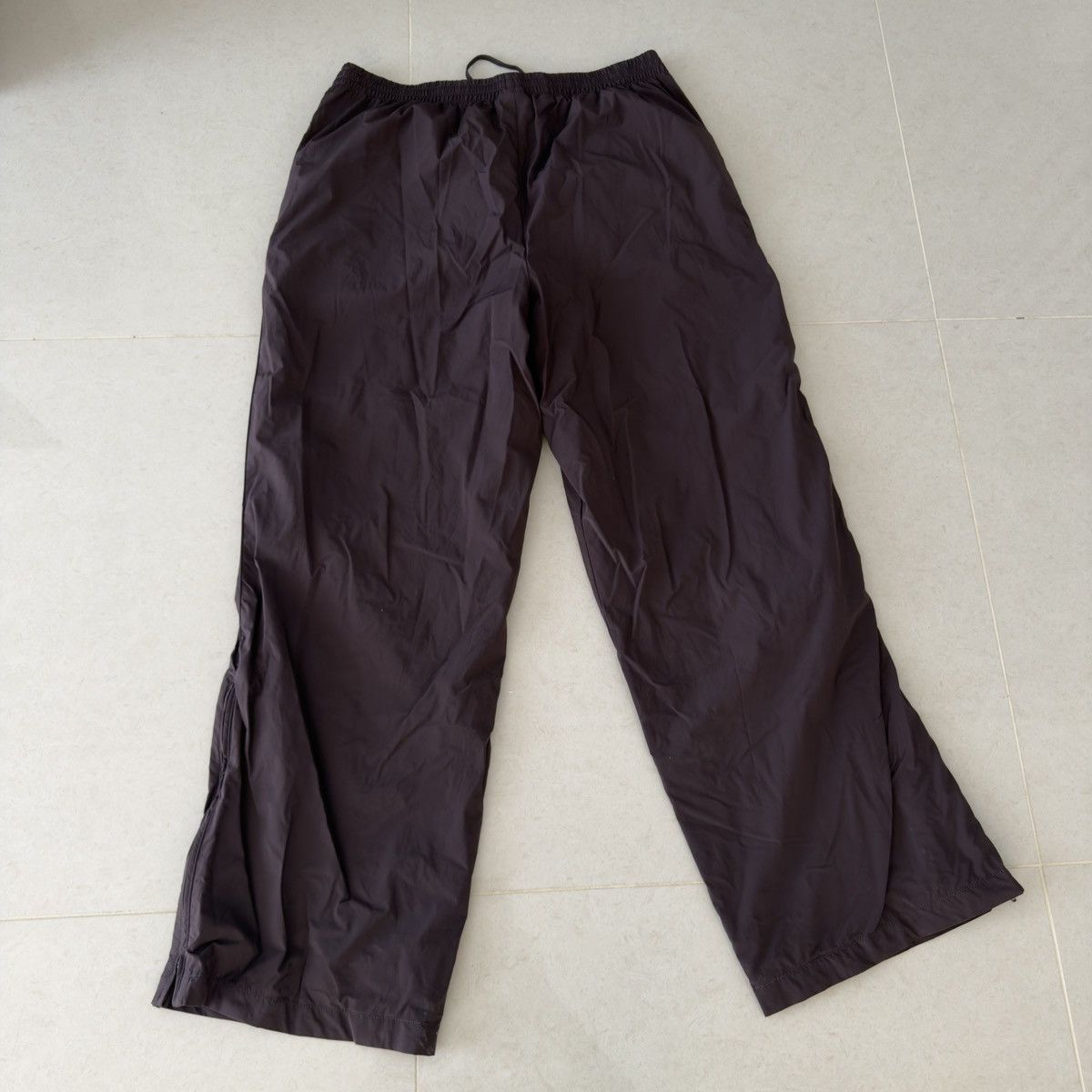 Nike Nike Skims Track Pants Burgundy Large 🚫READ DESCRIPTION🚫 Size US 34 / EU 50 - 9 Thumbnail