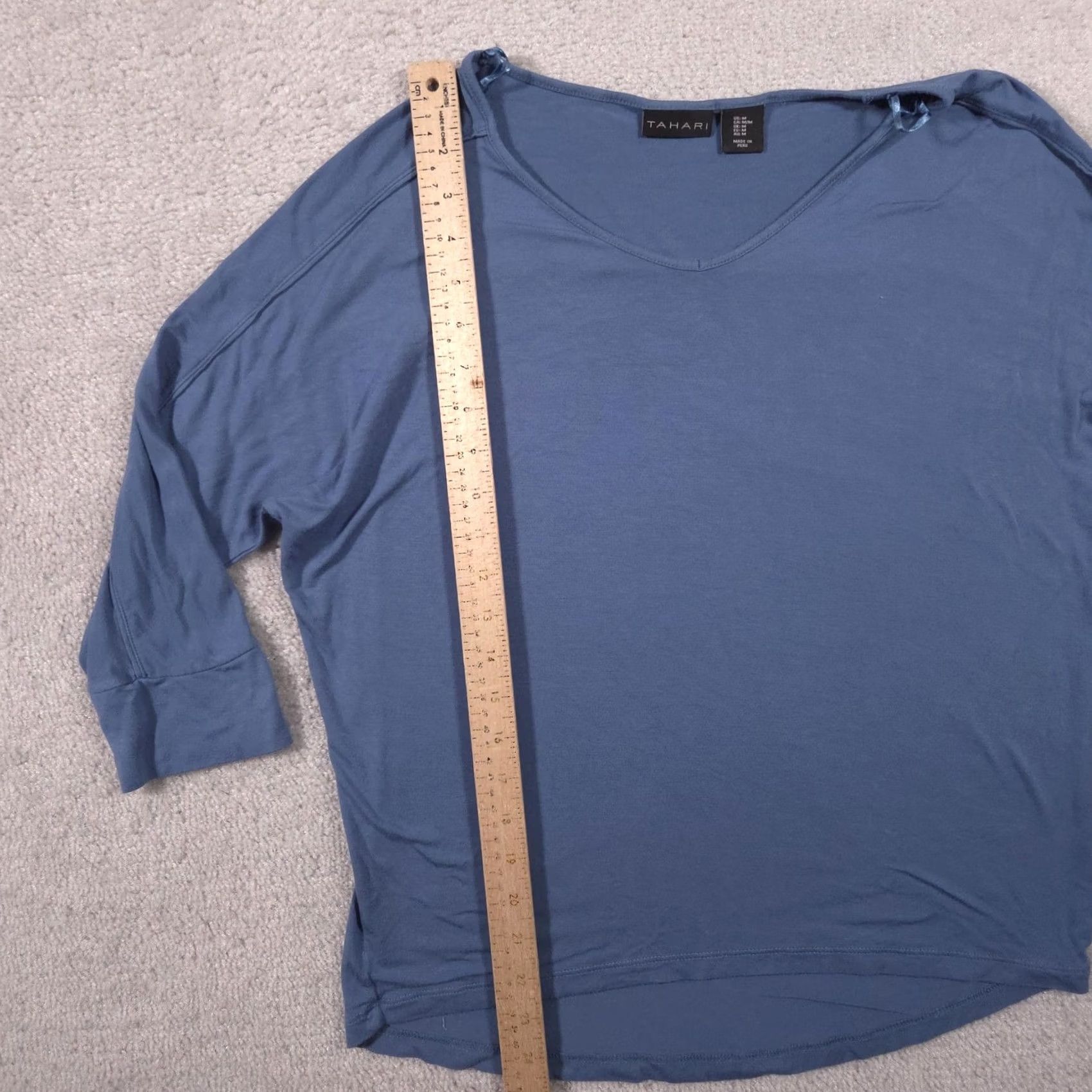 Vintage Tahari Shirt Womens M Blue V Neck 3/4 Sleeve Jersey Lightweight Relaxed Top Size M / US 6-8 / IT 42-44 - 6 Thumbnail