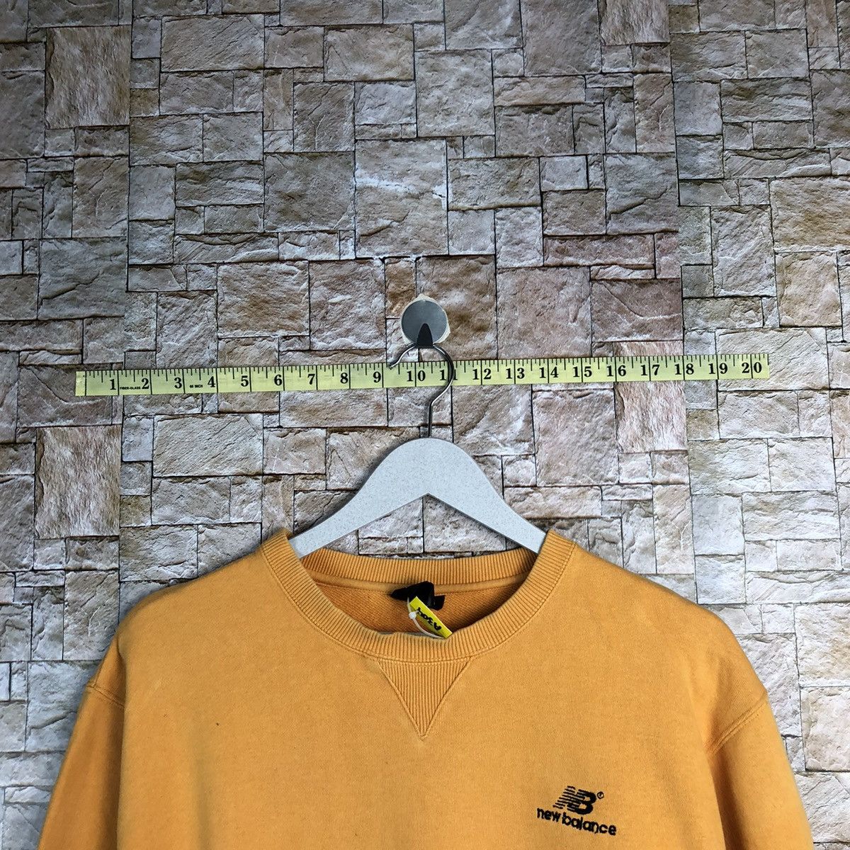 New Balance New Balance Orange ripped vintage Sweatshirt #A304 Size US M / EU 48-50 / 2 - 4 Thumbnail