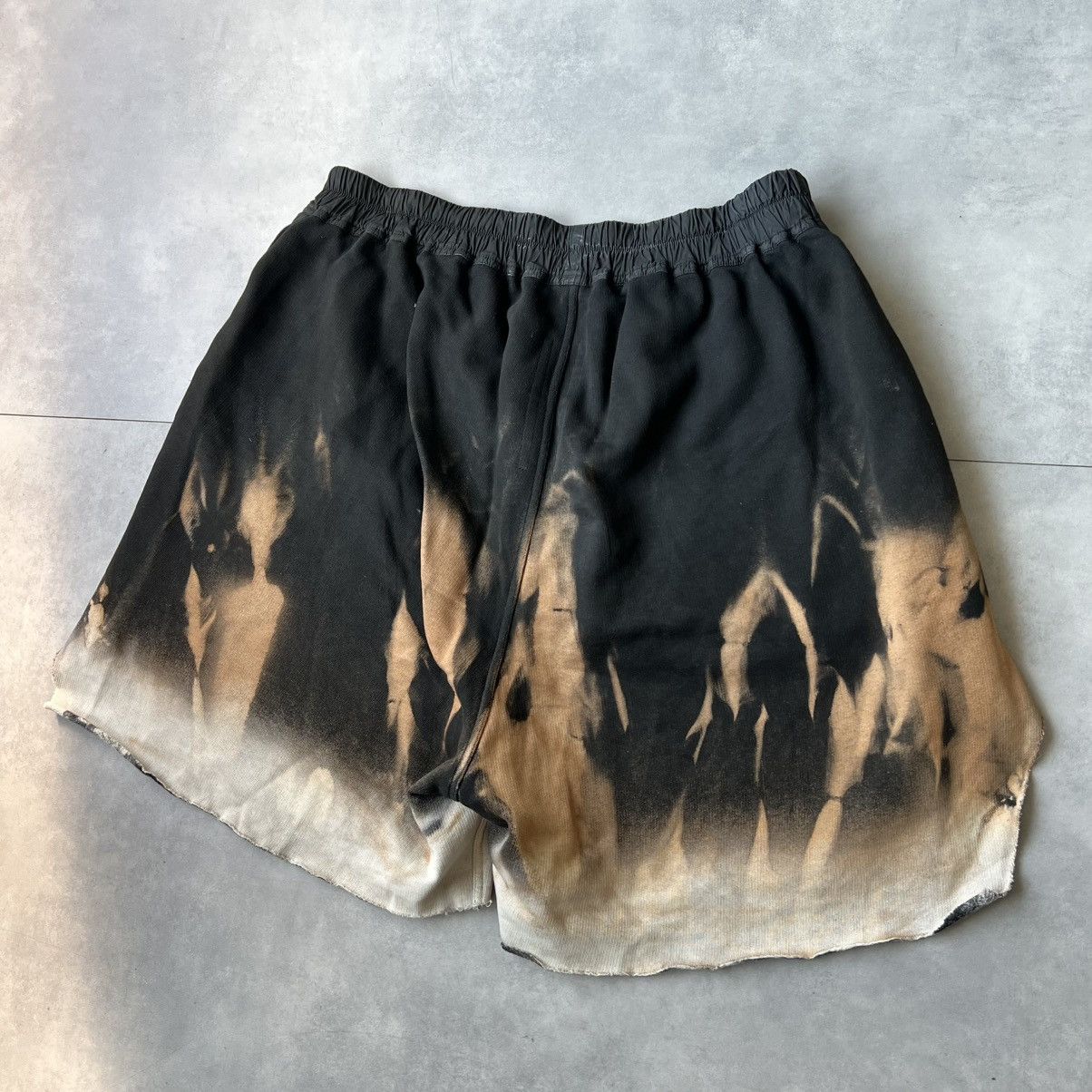 Rick Owens Rick Owens 2025 Bleach Dyed Shorts Size US 32 / EU 48 - 2 Thumbnail