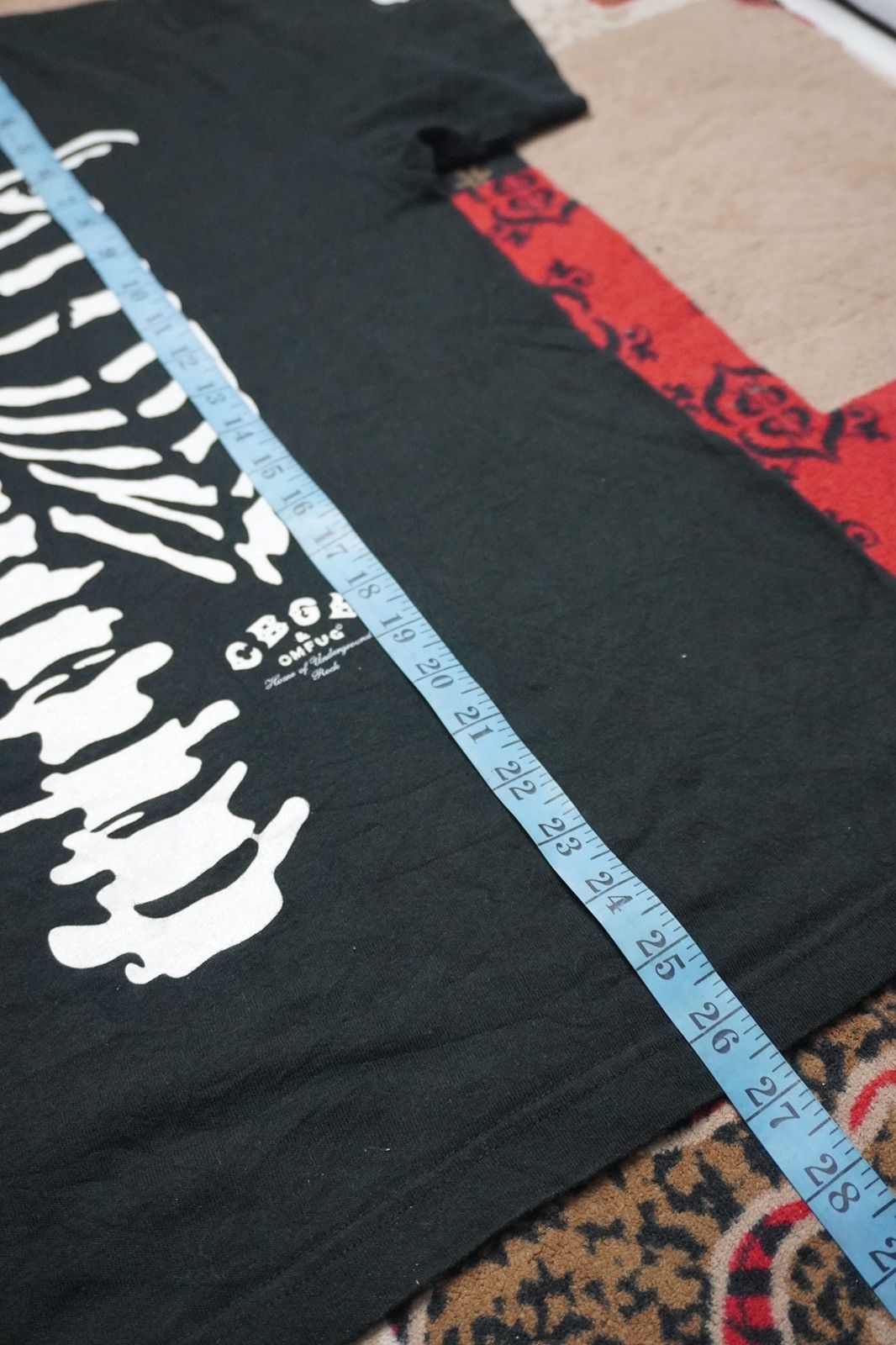 Band Tees Cbgb & Omfug New York Punk skull tee rare band tees Size US M / EU 48-50 / 2 - 10 Thumbnail