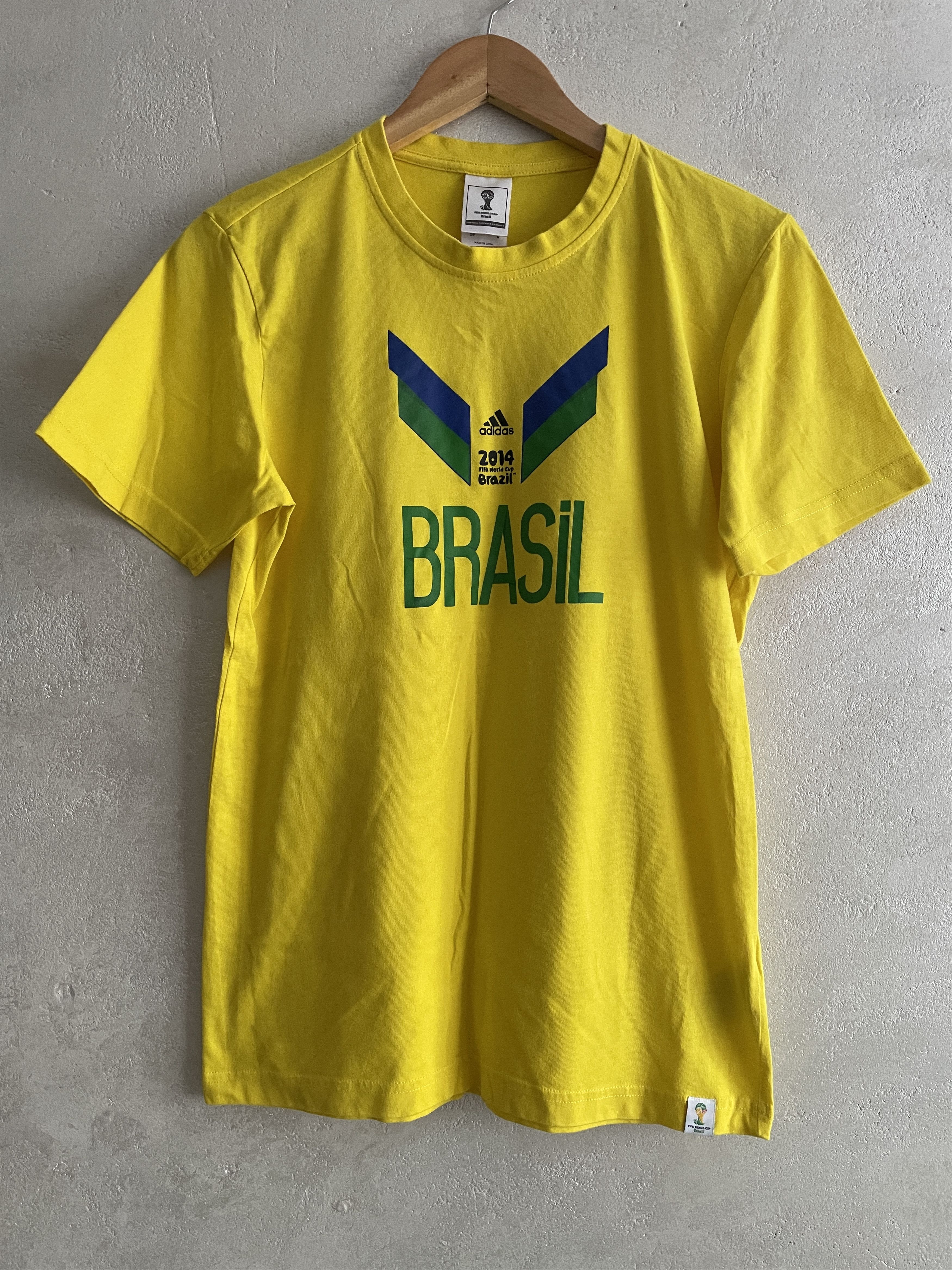 Adidas Brazil World Cup Fan 2014 Jersey Football Shirt Trikot Size US S / EU 44-46 / 1 - 1 Thumbnail