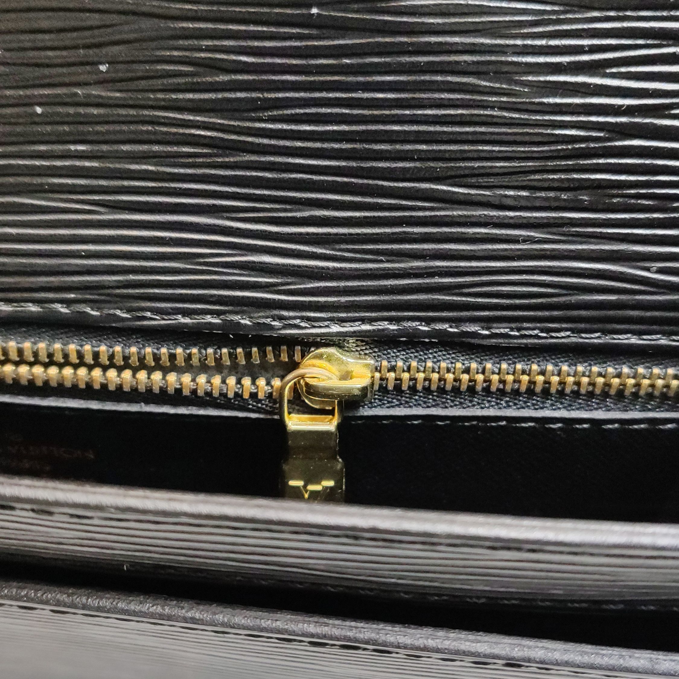 Louis Vuitton Louis Vuitton (LV) Monceau cowhide ripple S-lock buckle sec Size ONE SIZE - 5 Thumbnail
