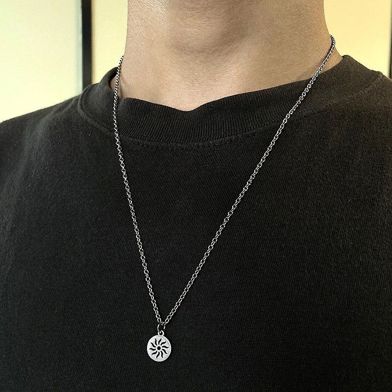 Jewelry Simple Long Chain Necklace Sun Pendant Necklace Vintage y2k Size ONE SIZE - 2 Thumbnail