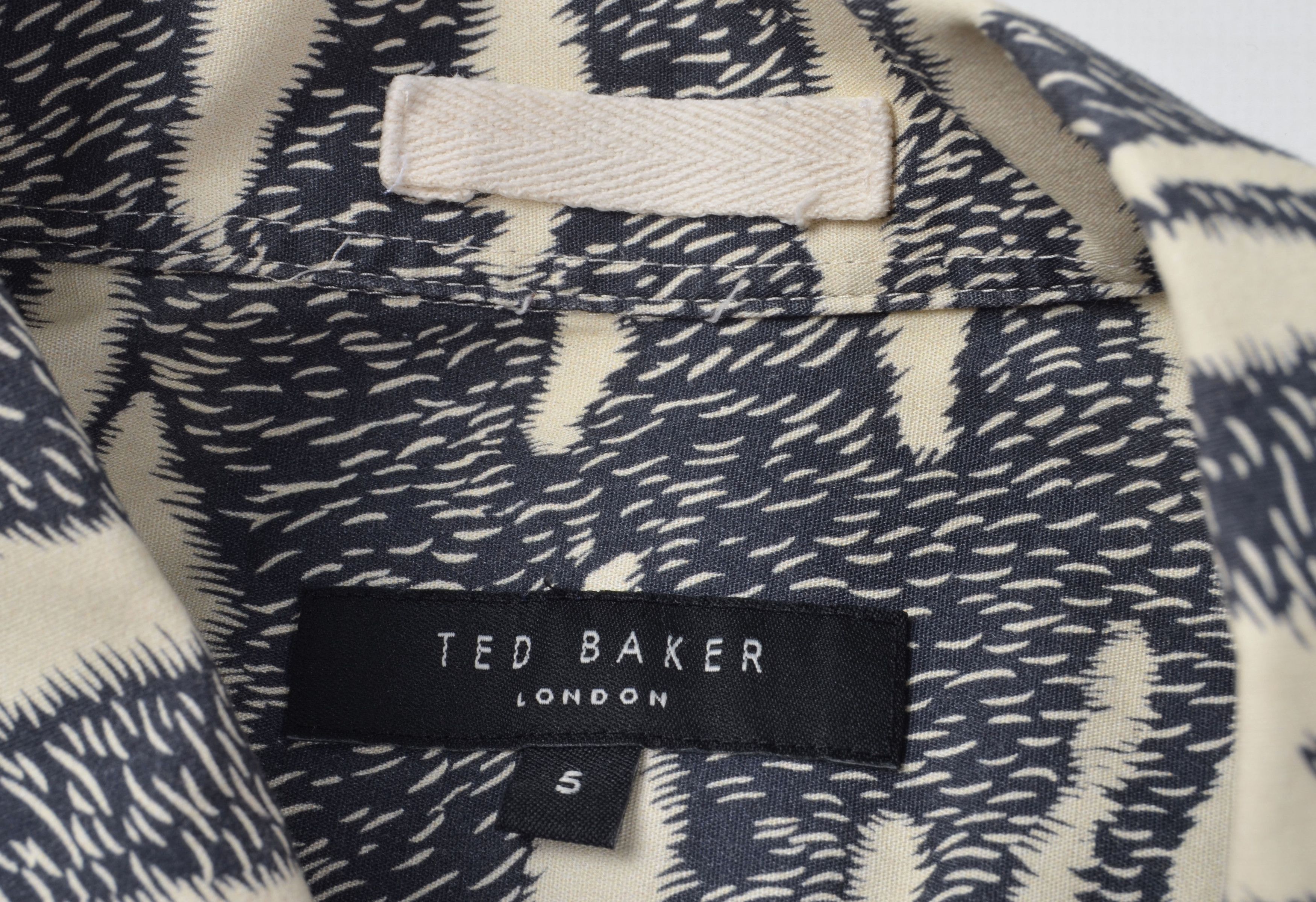 Designer × Ted Baker Ted Baker London Long Sleeve Button Up Printed Shirt Size US XL / EU 56 / 4 - 5 Thumbnail