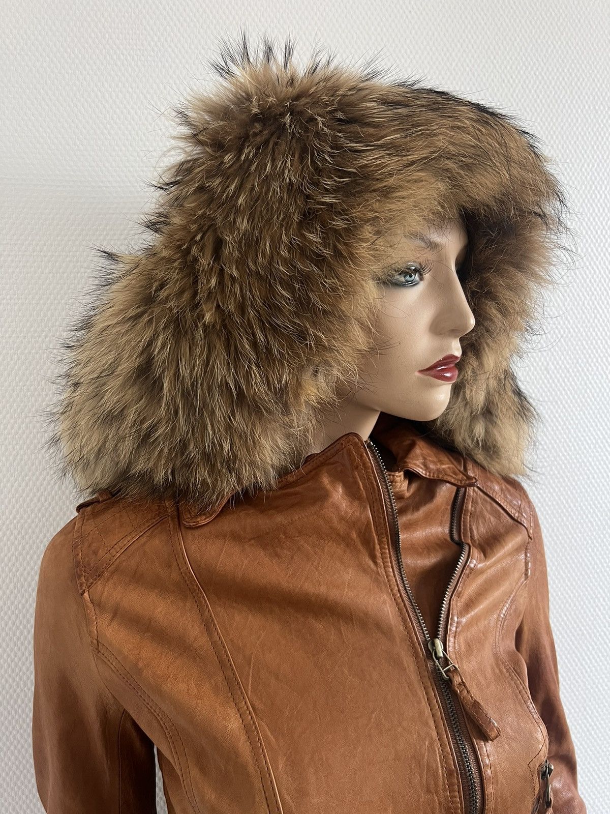 Japanese Brand “goa” Voluminous Fur Leather Jacket Size S / US 4 / IT 40 - 7 Thumbnail