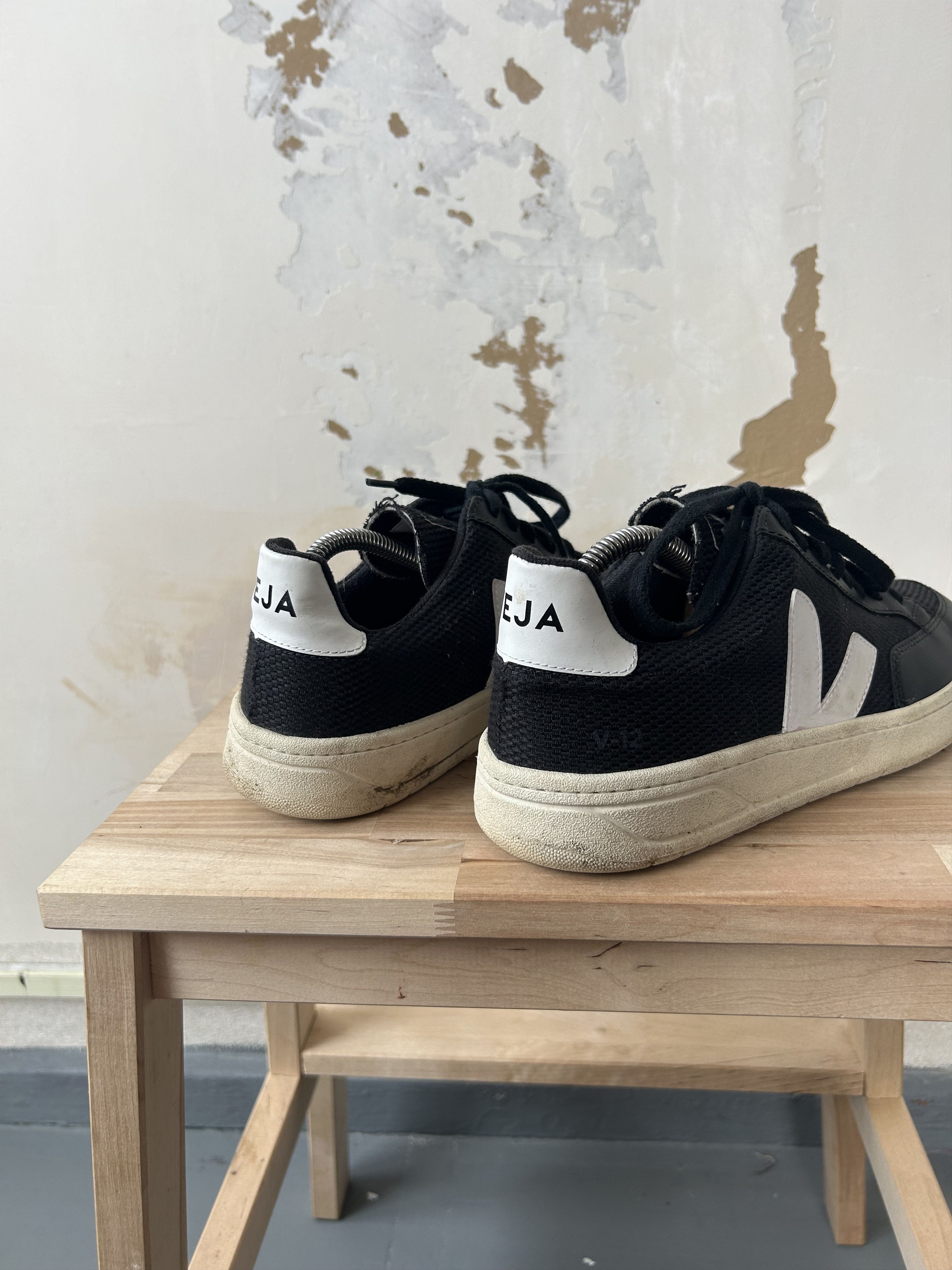 Veja VEJA Leather Sneakers US 8 Size US 8 / EU 41 - 4 Thumbnail