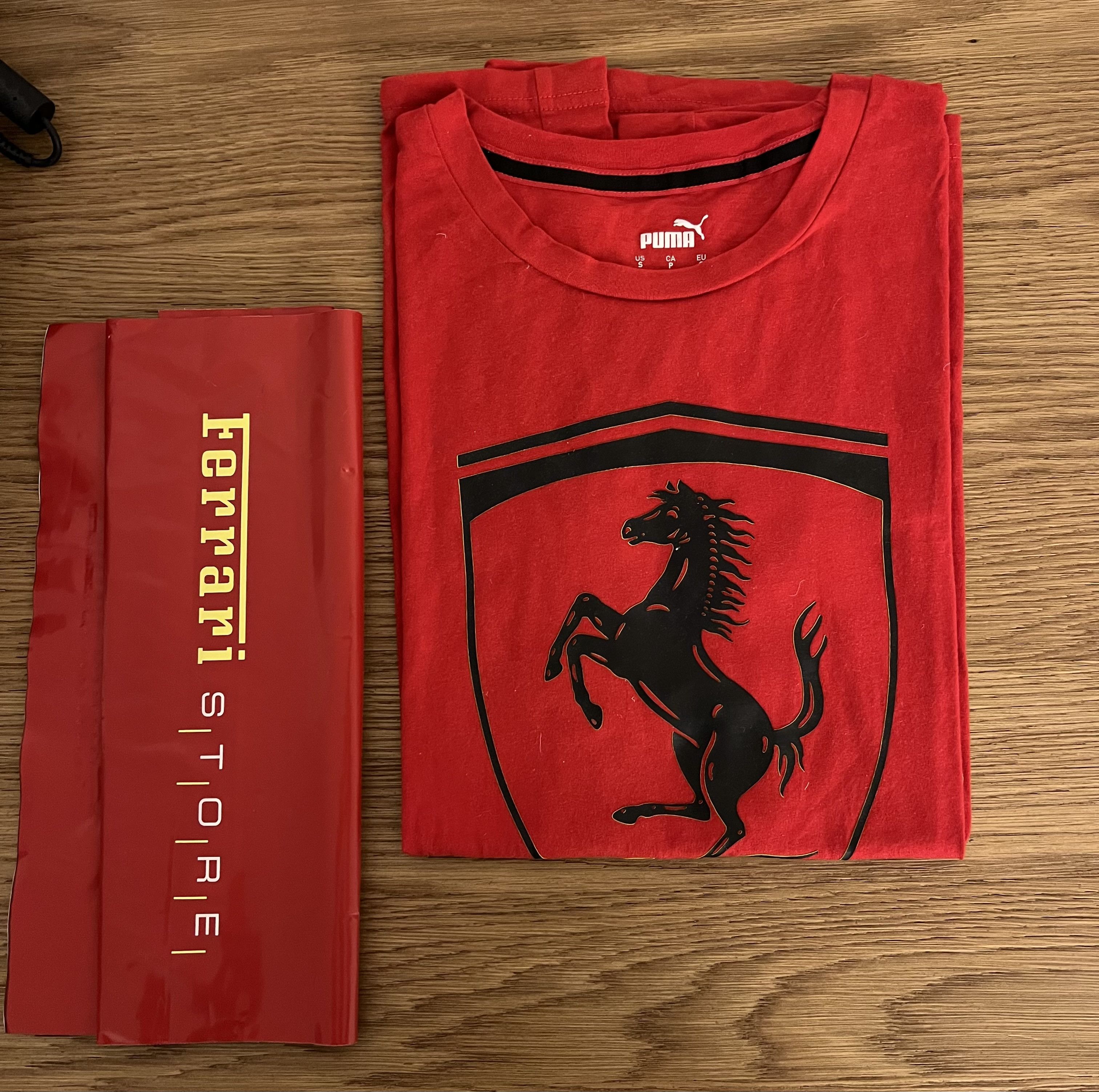 Ferrari × Puma Ferrari x Puma Shield T-Shirt Size US S / EU 44-46 / 1 - 1 Thumbnail