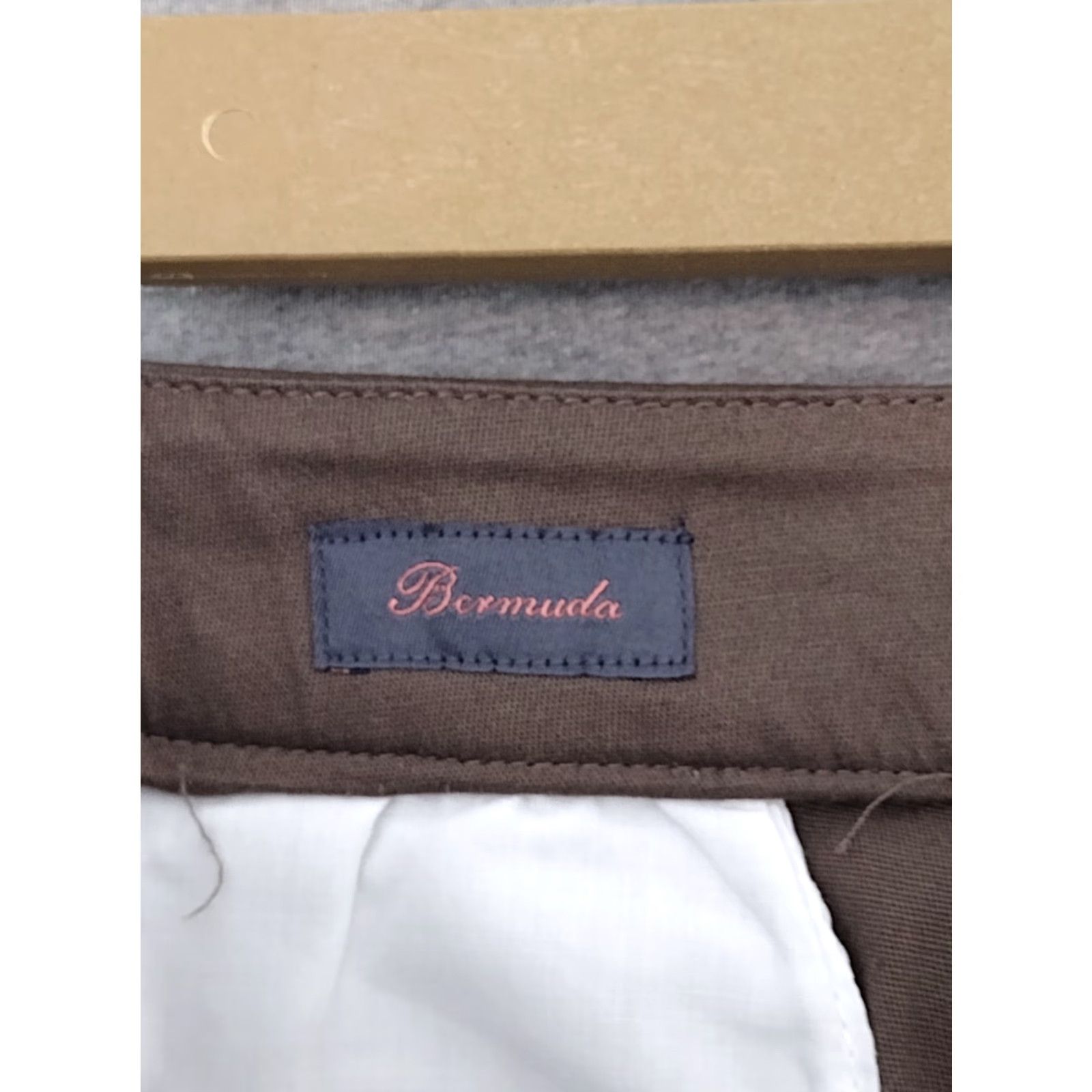 Vintage Bermuda Brand Bermuda Shorts Women's 20W Brown Cotton Blend Mid Rise Easy Fit Casual 4 Pockets Regular Men/Womens (if applicable) Size 42" / US 20 - 4 Thumbnail