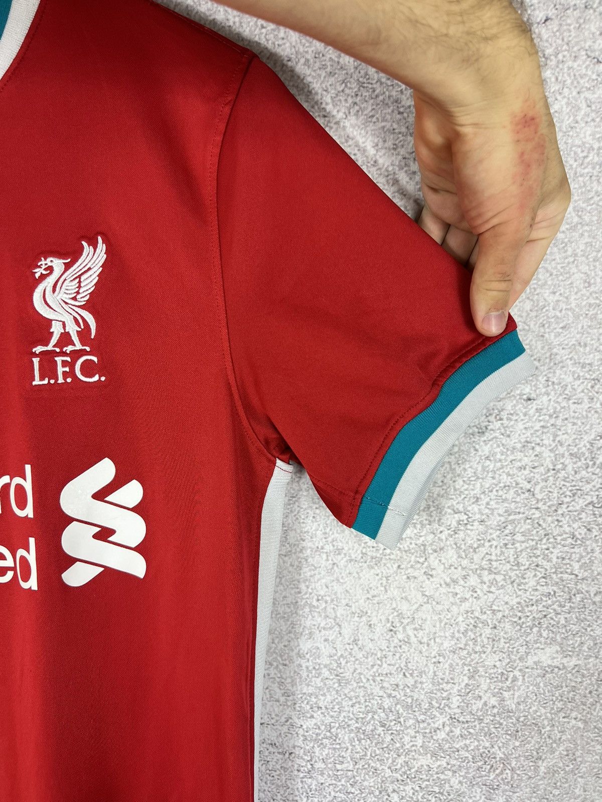 Nike Liverpool 2020 2021 home Nike Soccer Jersey football shirt Size US S / EU 44-46 / 1 - 3 Thumbnail