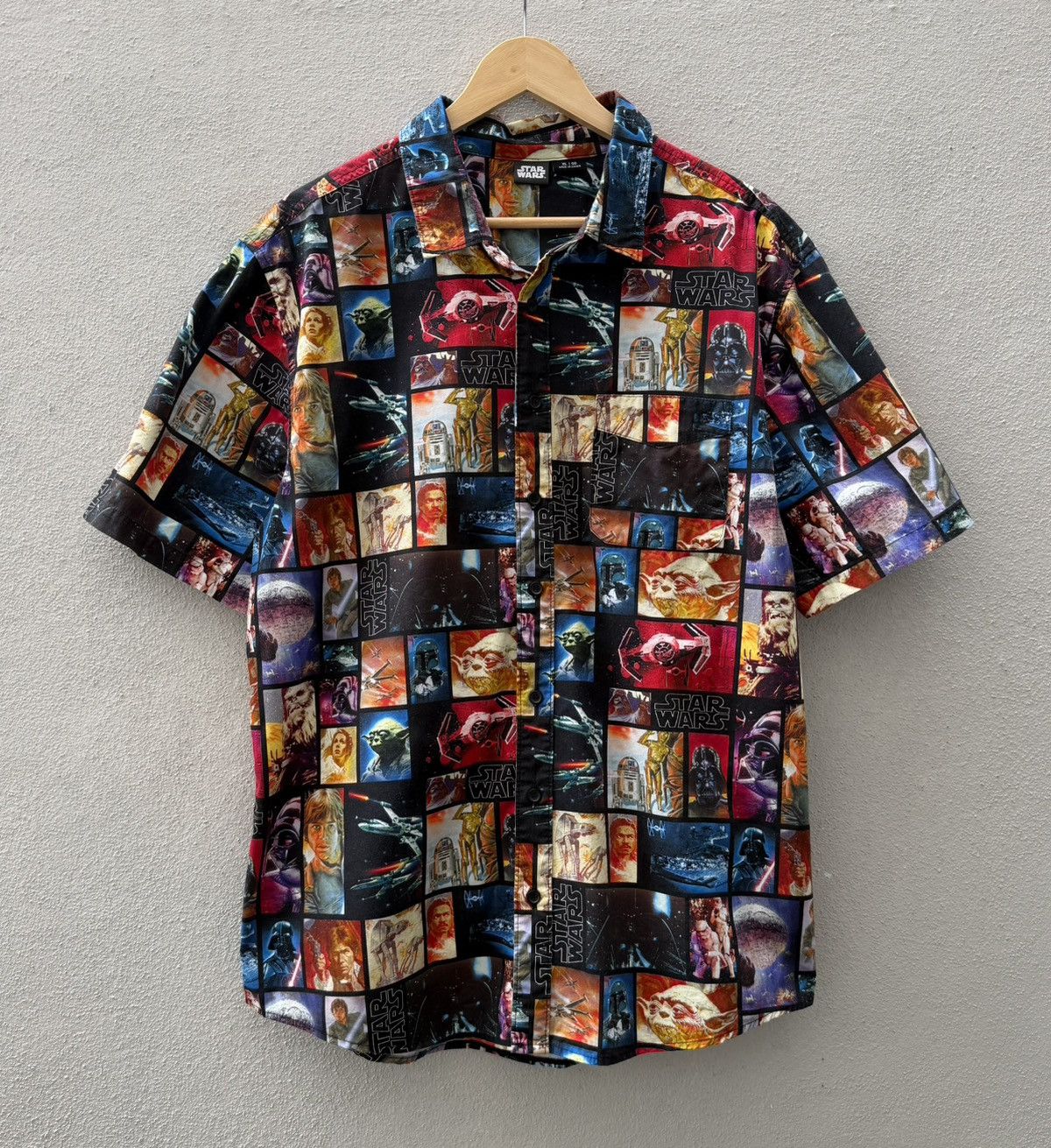 Star Wars Star Wars Button-Down Shirt Inspired By VTG Movie Posters Size US XL / EU 56 / 4 - 2 Thumbnail