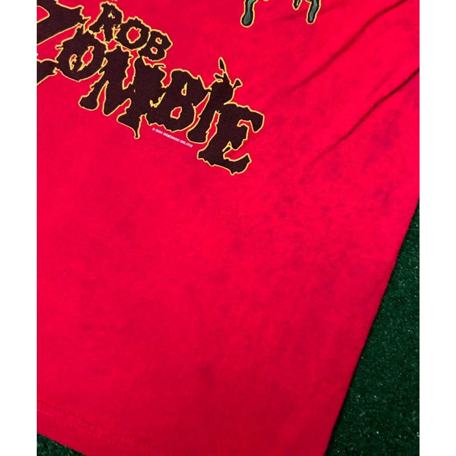 Bally VINTAGE Rob Zombie Band Tee Eye Ball Distressed 2002 VTG Shirt Mens Size Large Red Short Sleeve T-Shirt Band, 90s, Music, Rock, Y2K Size US L / EU 52-54 / 3 - 6 Thumbnail