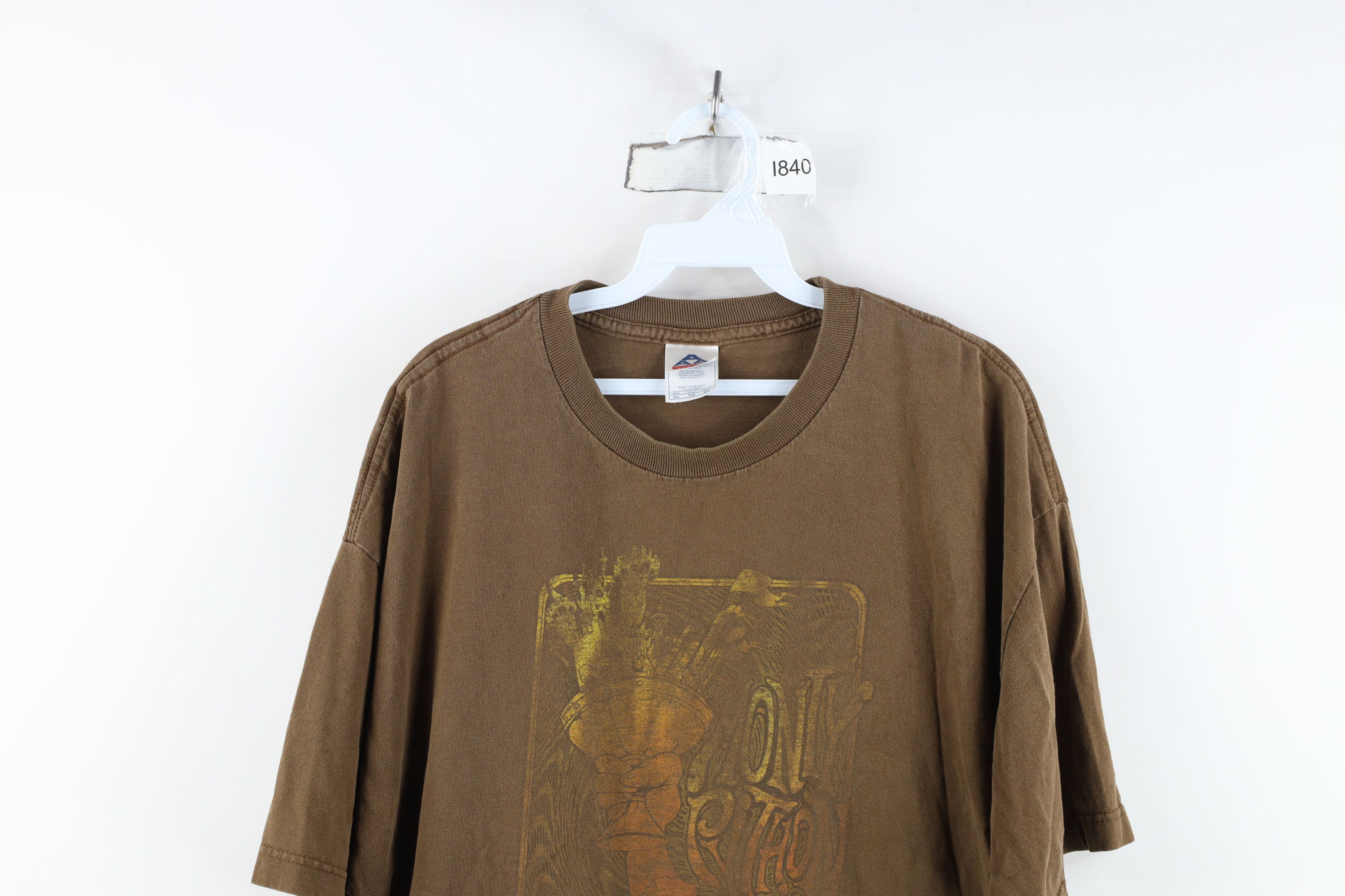 Vintage Vintage Y2K Python and the Holy Grail Movie T-Shirt Brown Size US XL / EU 56 / 4 - 2 Thumbnail