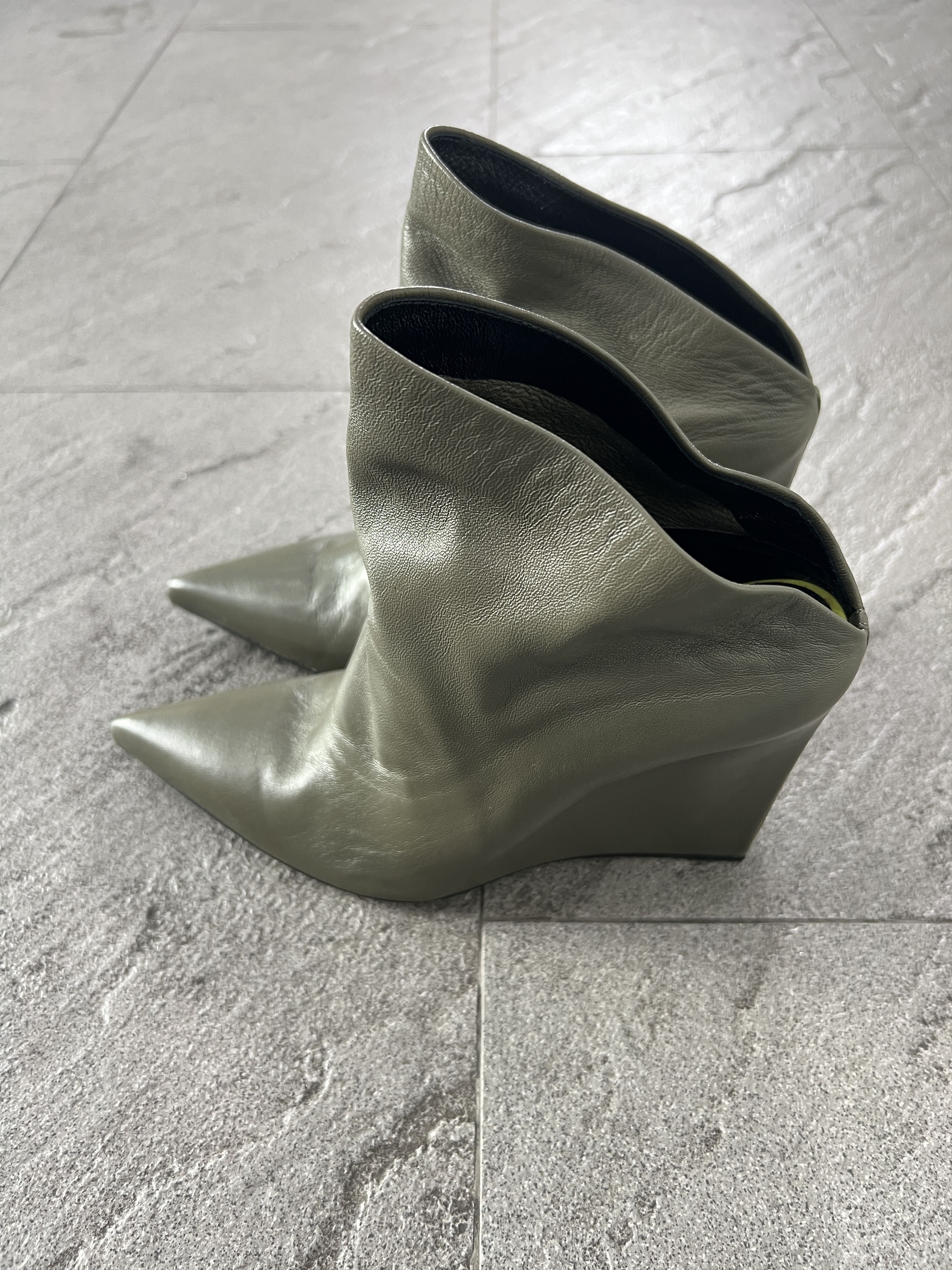 Balenciaga Balenciaga Knife Wedge Ankle Boots Olive Green 36.5 Size US 6.5 / IT 36.5 - 2 Thumbnail