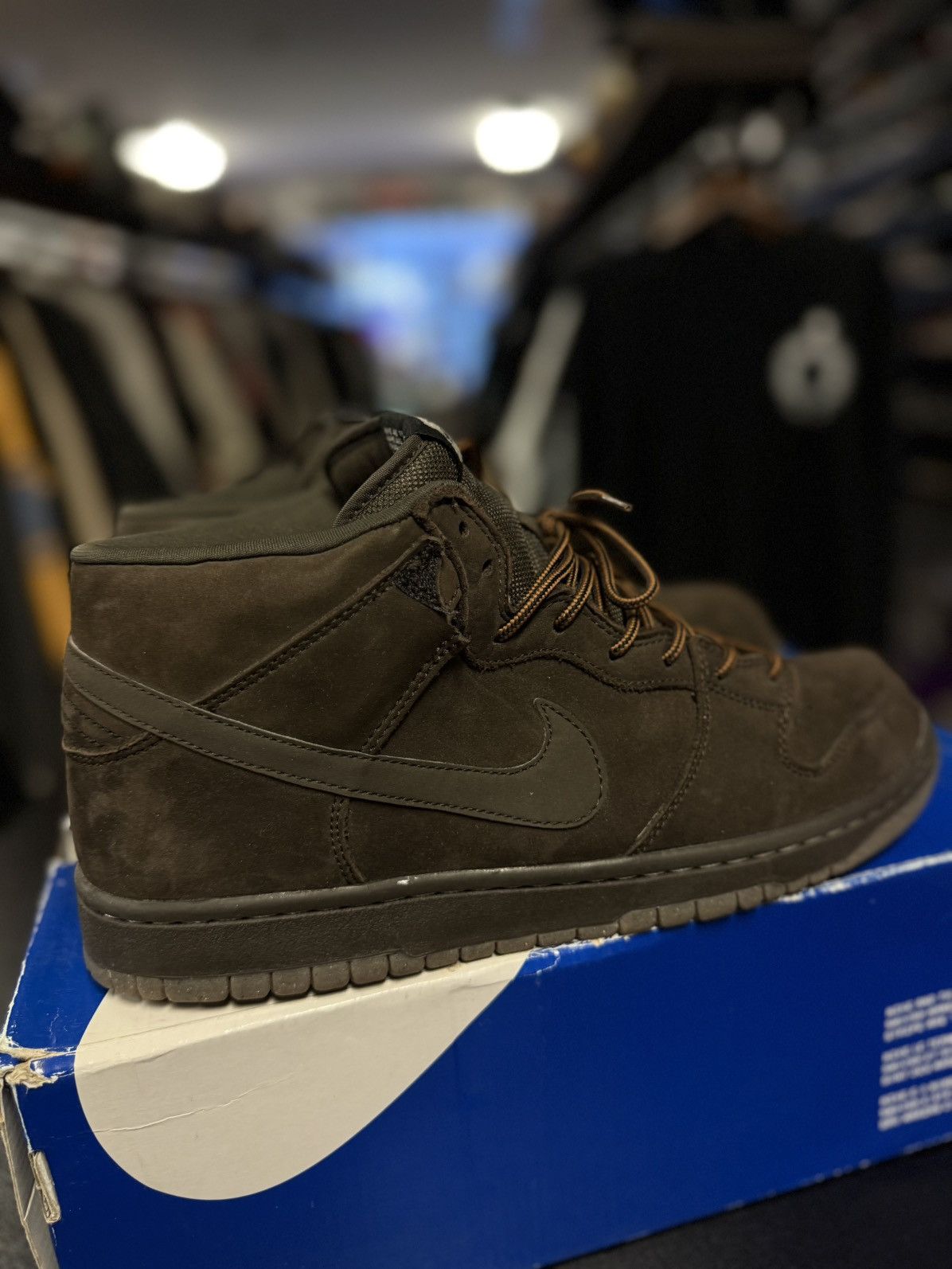 Nike Nike SB Mid Chocolate 2009 RARE W Box 🧼 Size 11 Size US 11 / EU 44 - 2 Thumbnail
