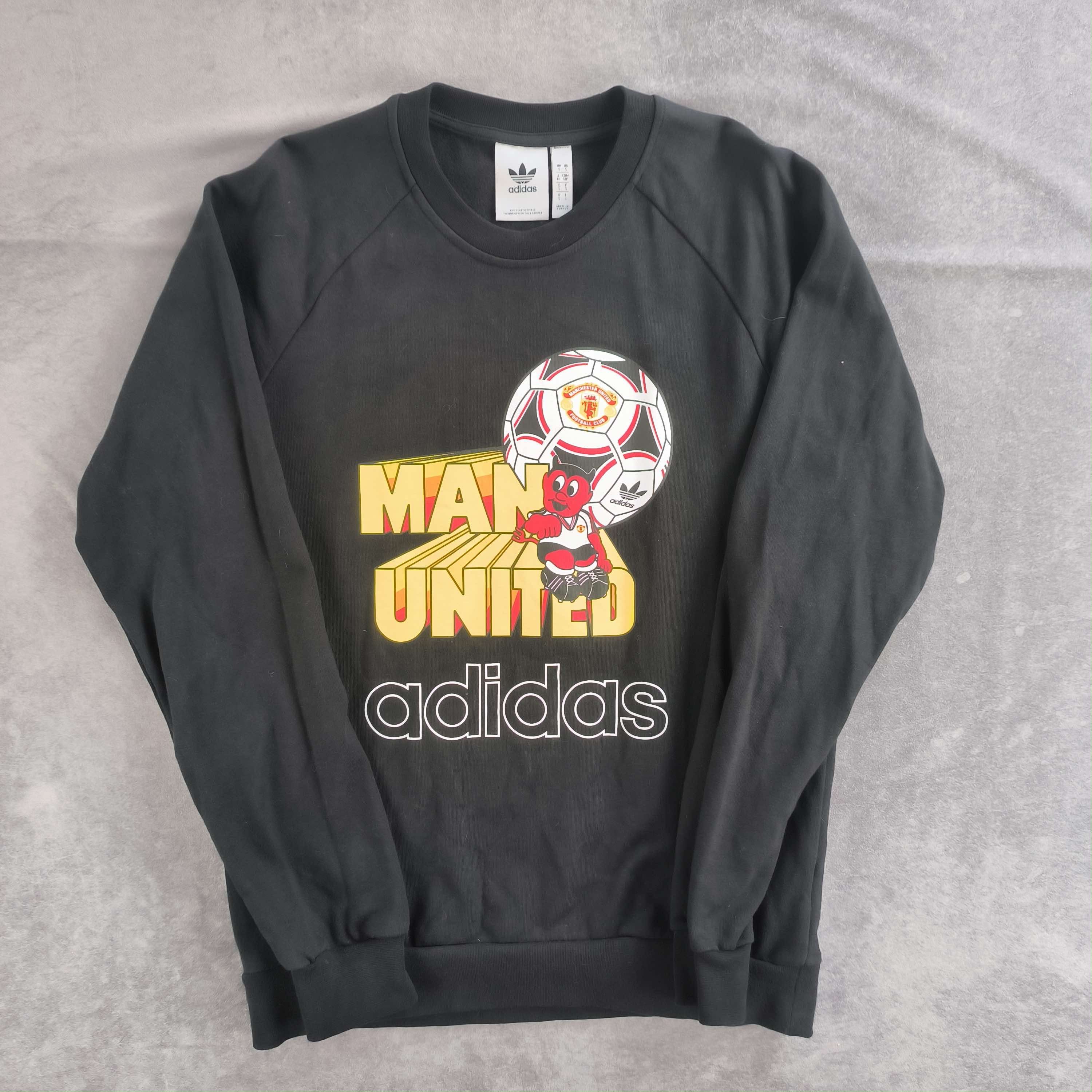 Adidas Manchester United 2022 Adidas football sweatshirt size S Size US S / EU 44-46 / 1 - 1 Thumbnail