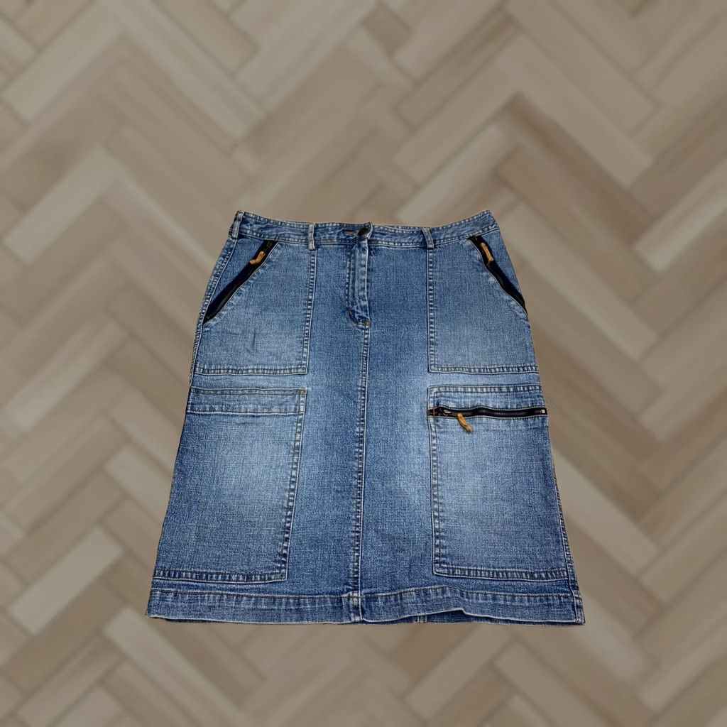 Bcbgmaxazria VINTAGE BCBGMAXAZRIA Denim Skirt Women 8 Blue Zippers Pockets Y2K 13215 Size 30" / US 8 / IT 44 - 1 Thumbnail