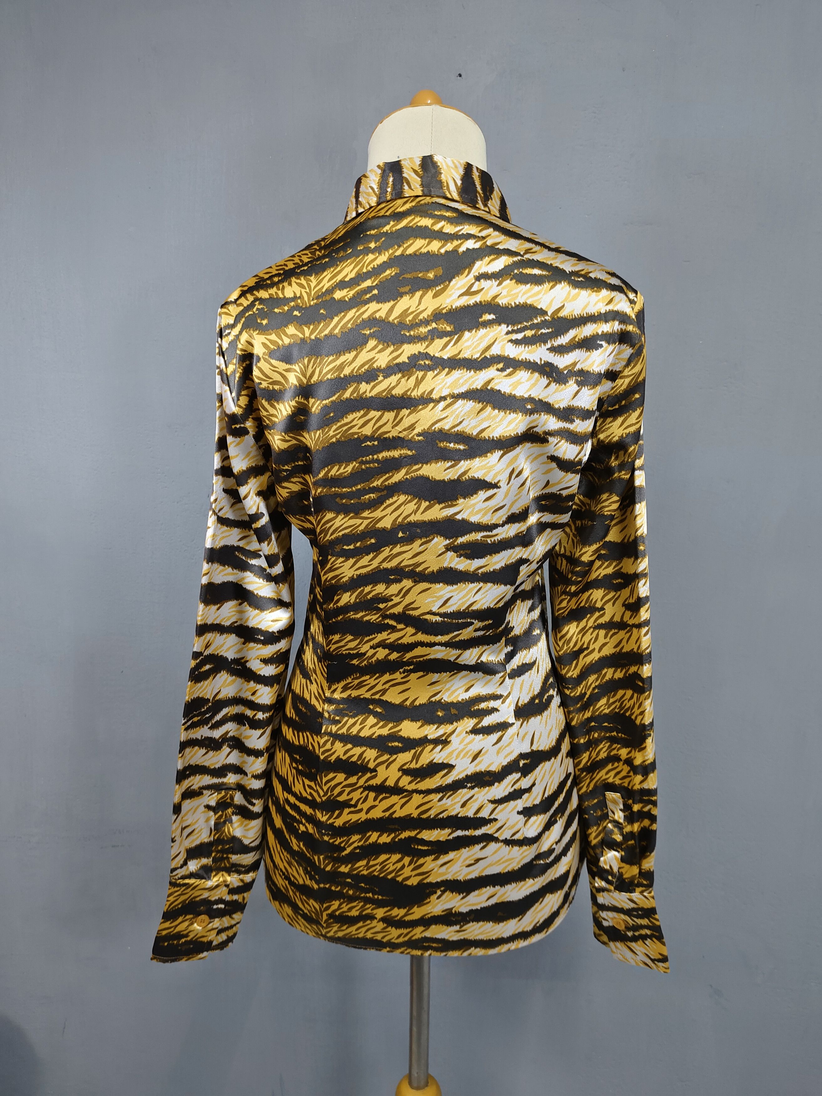 Dolce & Gabbana 2000s D&G- Tiger Animal Print All Over Glam Rock Shirt Size S / US 4 / IT 40 - 4 Thumbnail