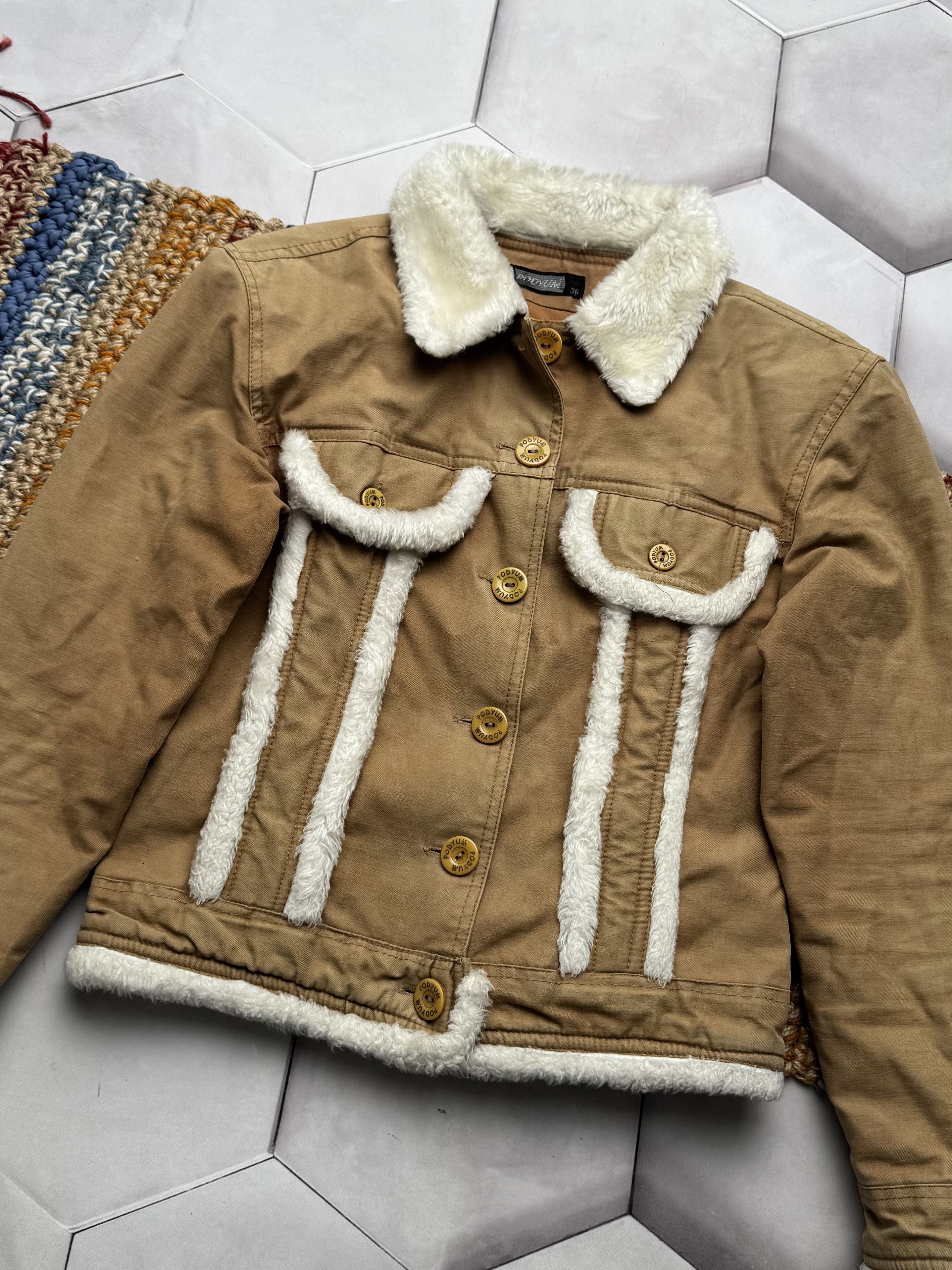 Vintage Vintage Tan Jacket Faux Fur Lined Coat Y2K Button (E4) Size M / US 6-8 / IT 42-44 - 2 Thumbnail