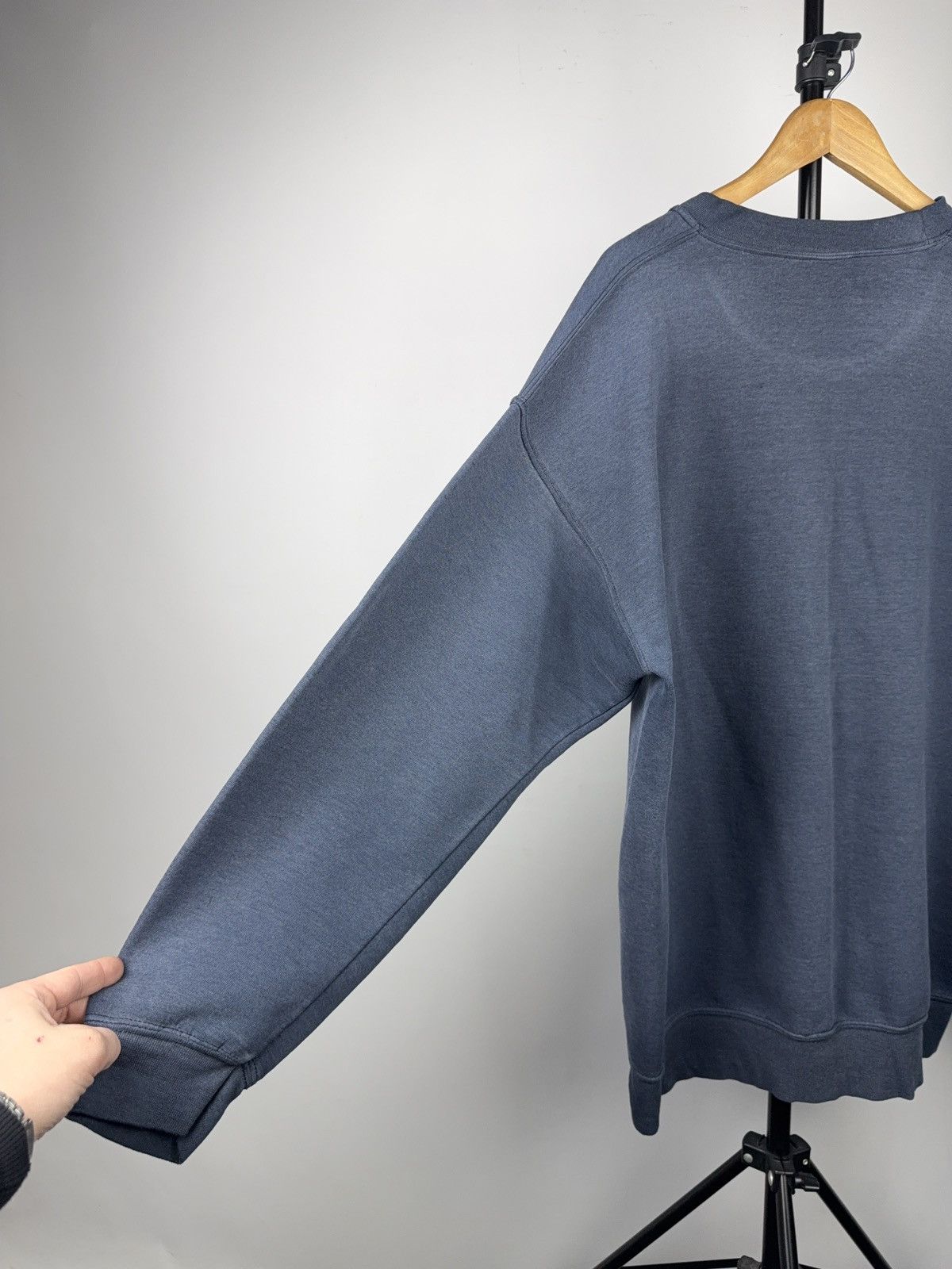 Ford 90s Vintage Ford Small Logo Embroidered Crewneck Sweatshirt Size US L / EU 52-54 / 3 - 12 Thumbnail